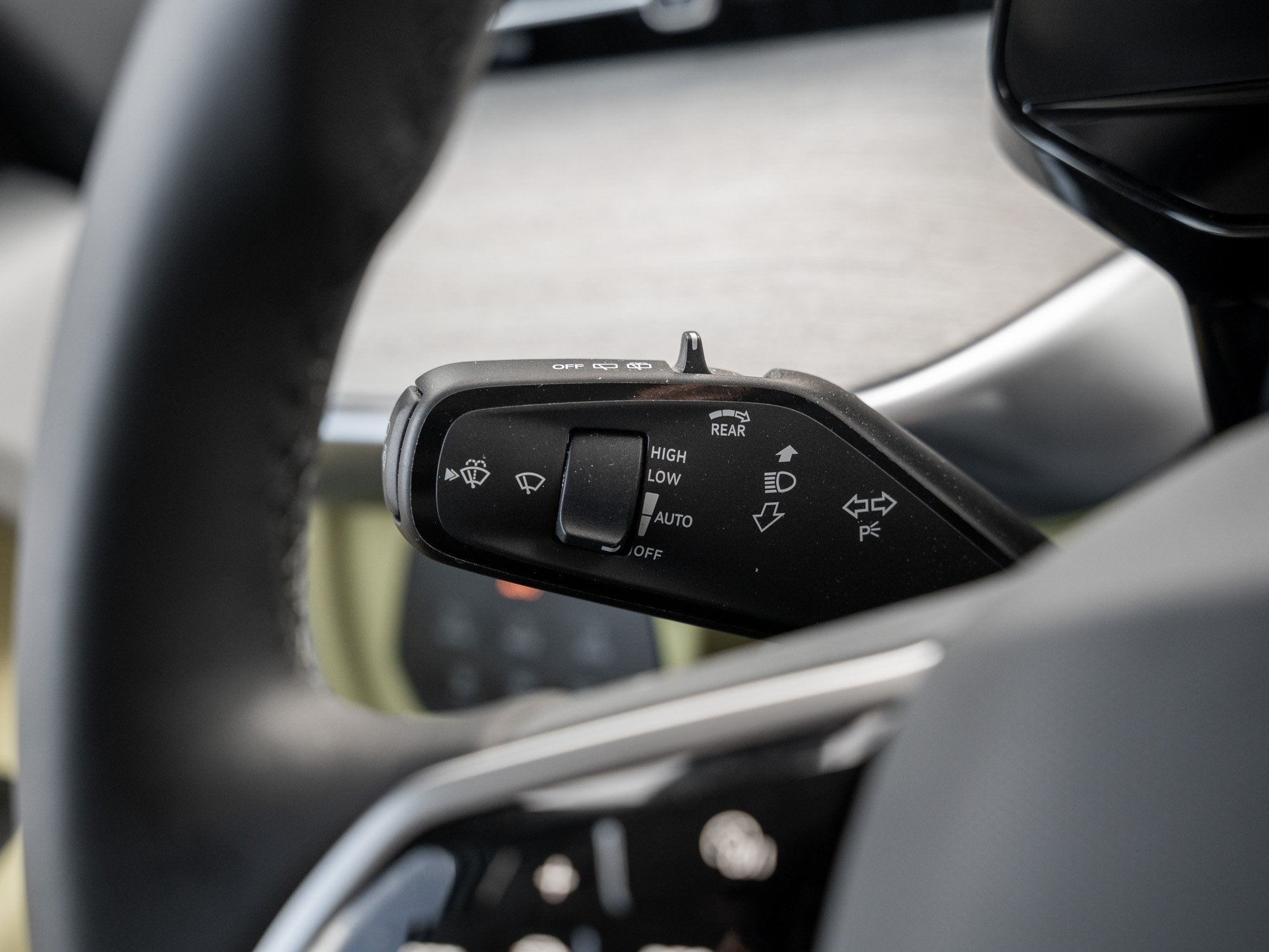 VW - ID. Buzz Pro LED+KLIMA+NAVI+AHK+ACC+APP+21_17