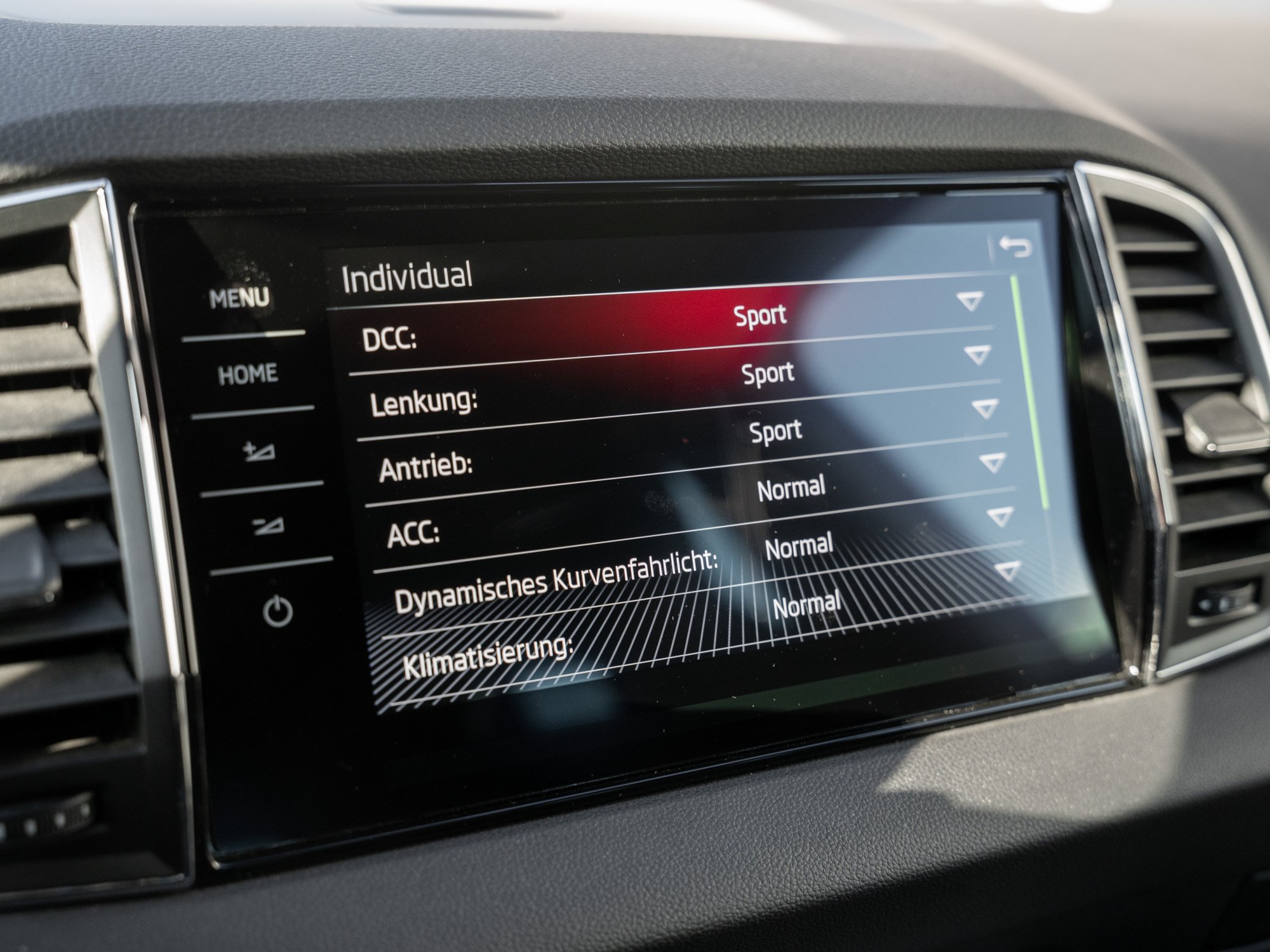 SKODA - KAROQ SPORTLINE 2.0 TDI DSG 4X4 Kam. Navi ACC_11