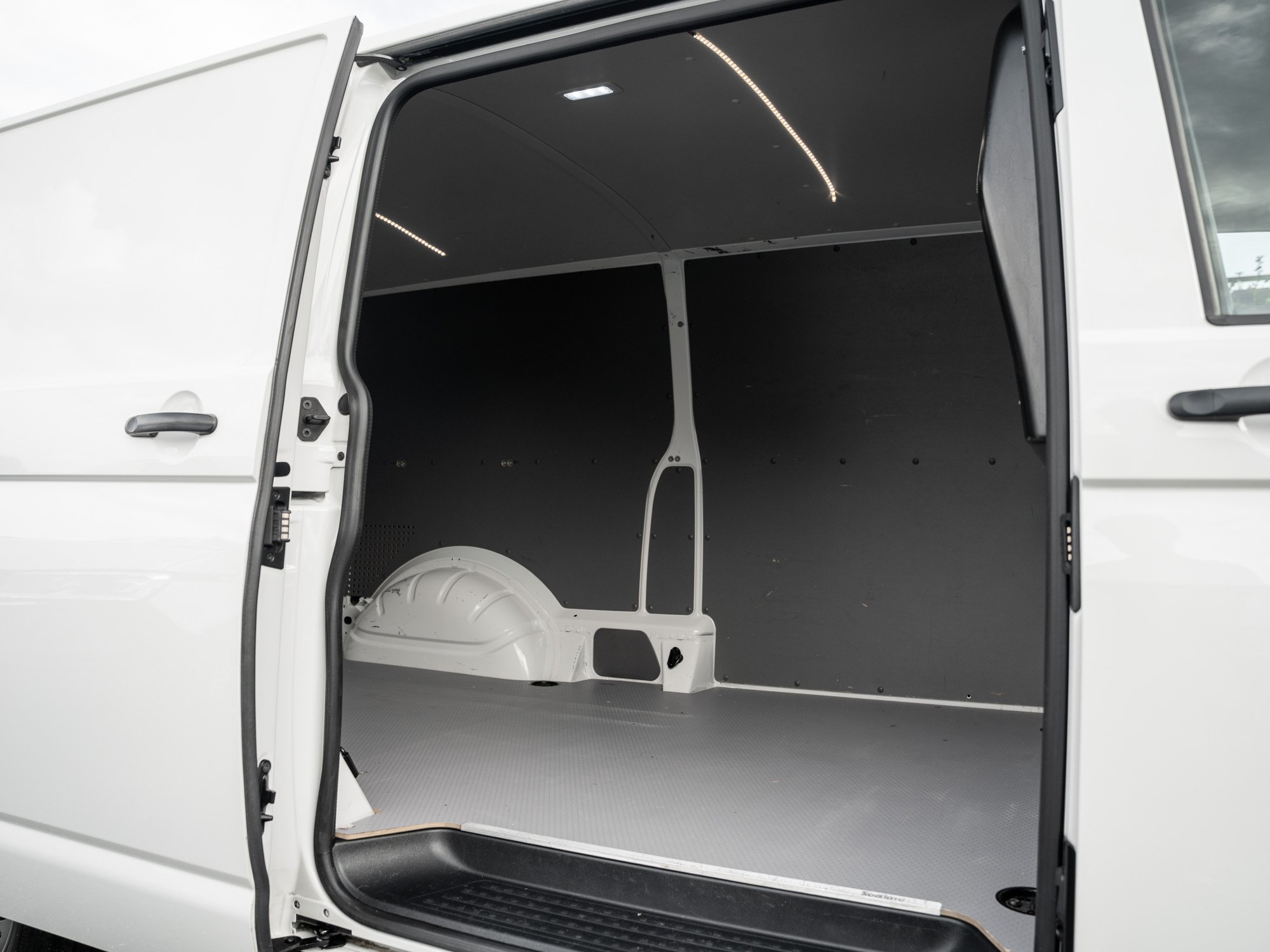 VW - T6.1 Kasten LR 2.0TDI DSG+NAVI+KLIMA+3.2t zGG_18