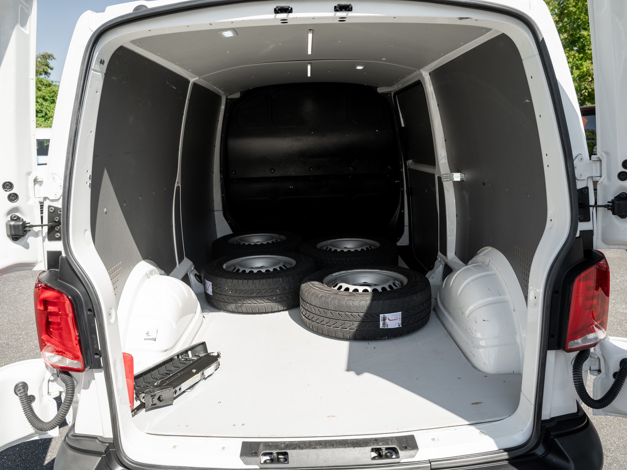 VW - T6.1 Kasten LR DSG+KLIMA+STANDH+HECKFL AHK PDC_14
