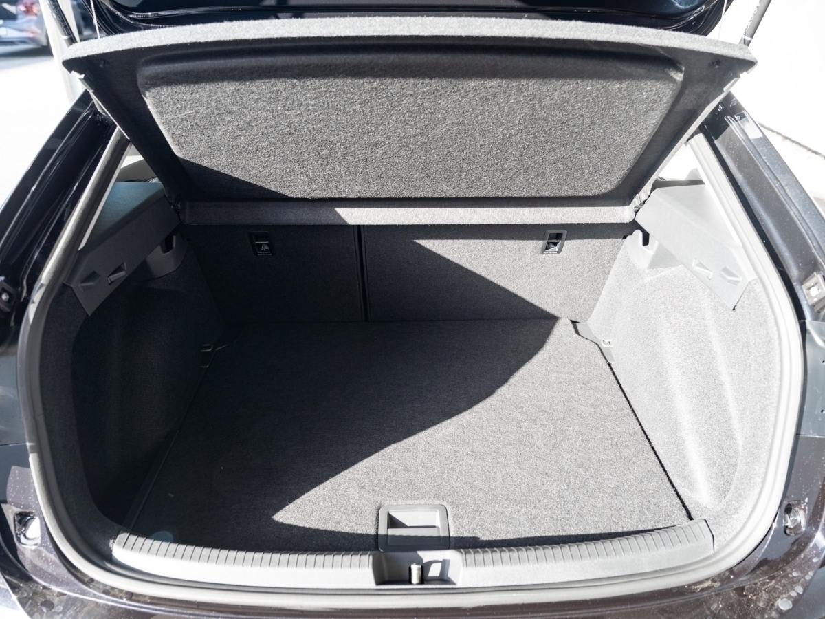 VW - Taigo Life 1.0 TSI DSG FLA KeyLess LM KlimaA_20