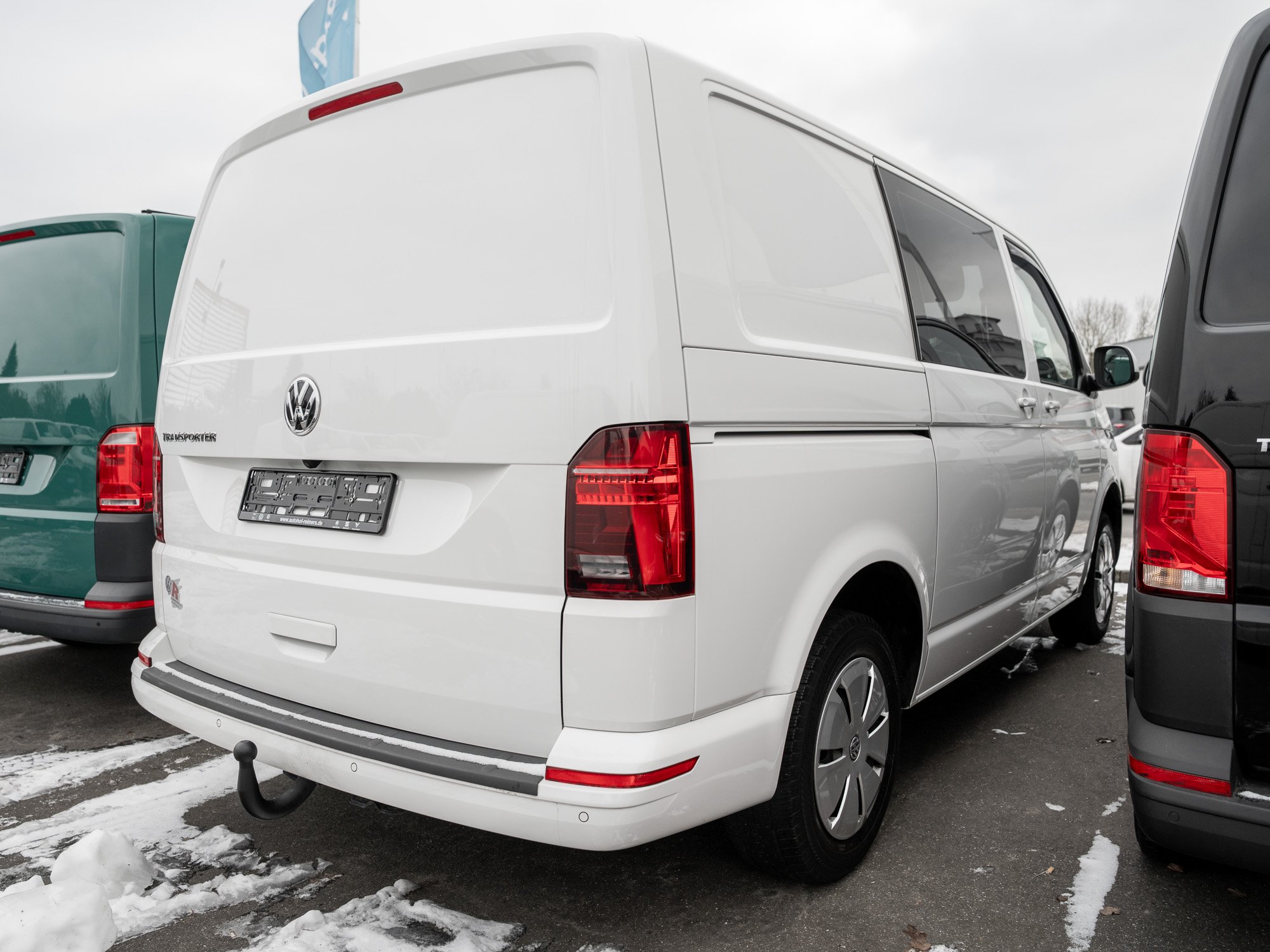 VW - T6.1 Transporter Plus Trendline KR DSG+6-SITZER_22