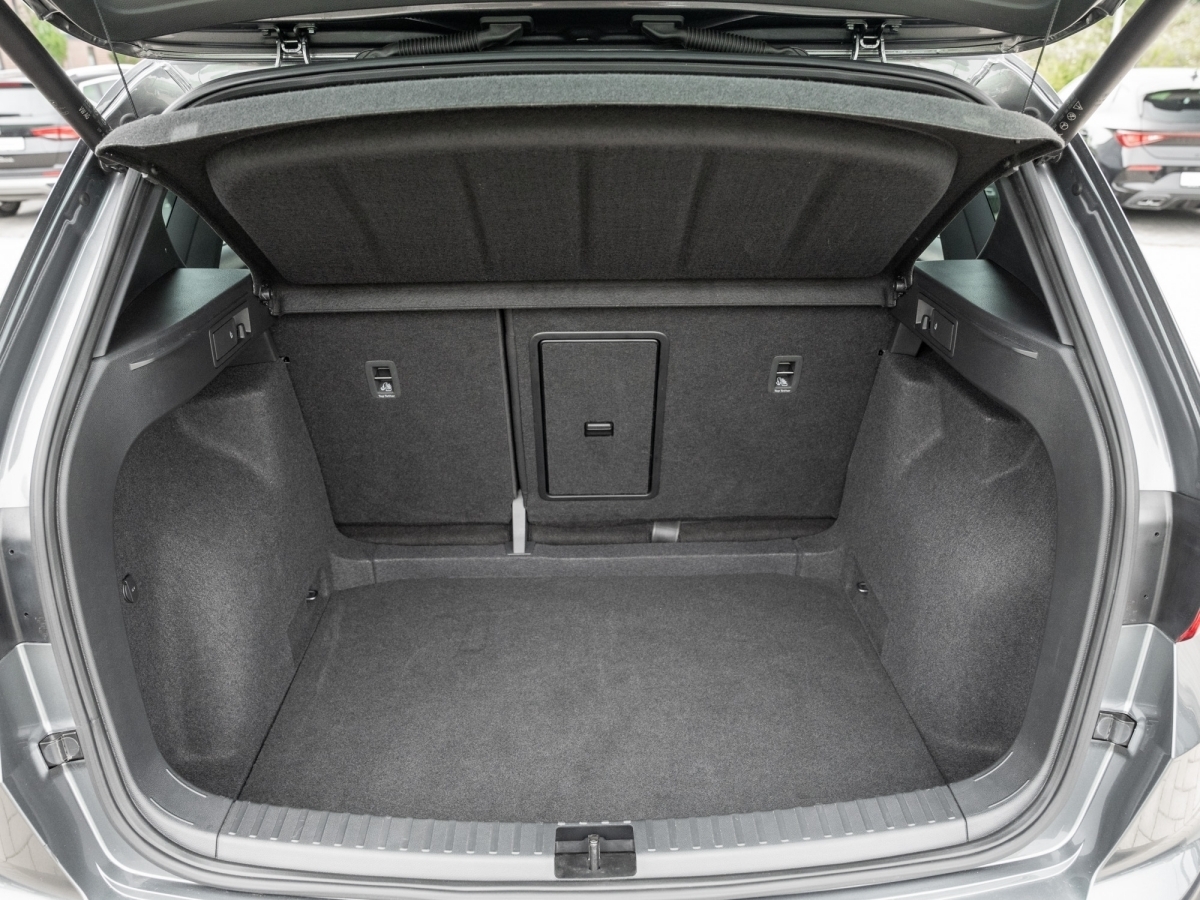 Seat - ATECA XPERIENCE 2.0 TDI DSG AHK Kam. Navi ACC LM_24