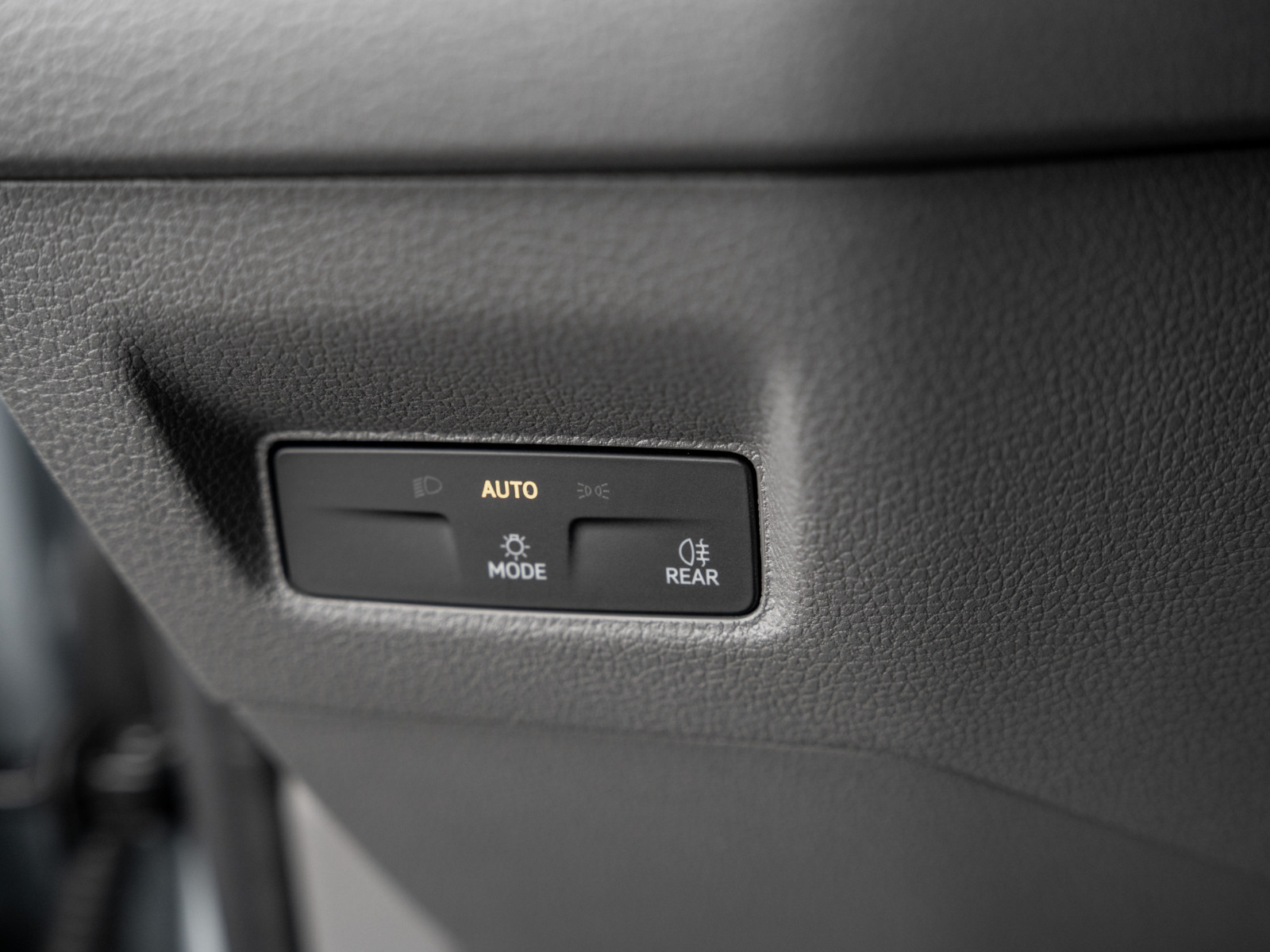 VW - Crafter 35 Kasten MR DSG+4MOTION+NAVI+AHK+KLIMA_15