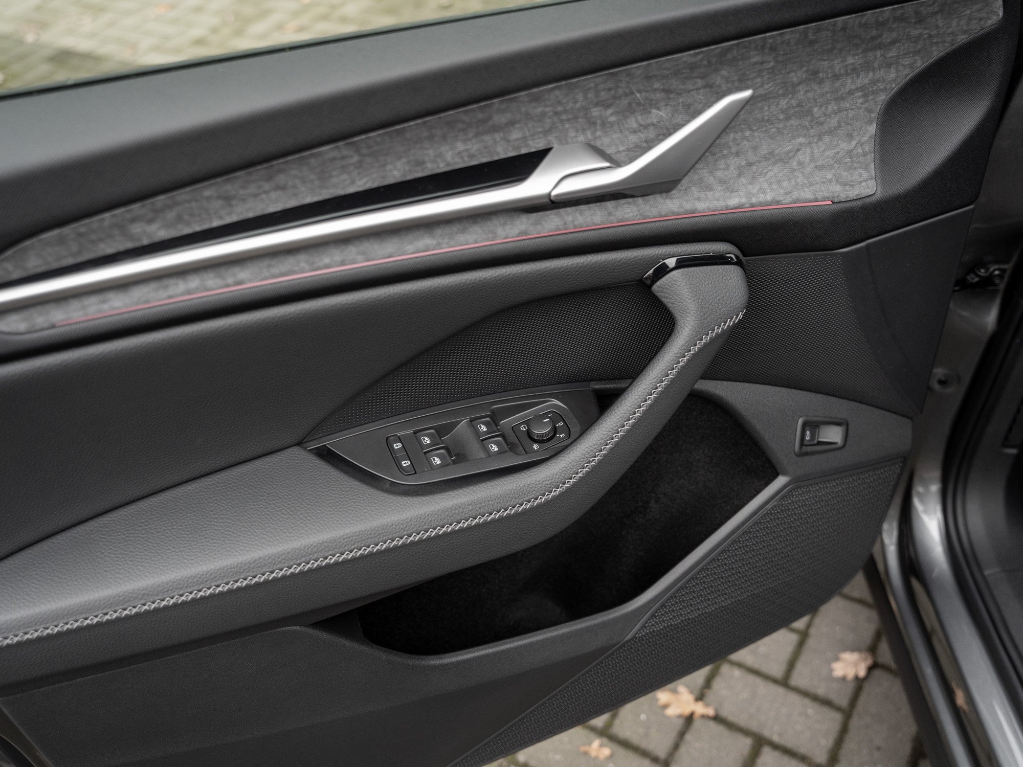 Skoda - Kodiaq Selection 2.0 TDI DCC AHK Leder Navi LM_18