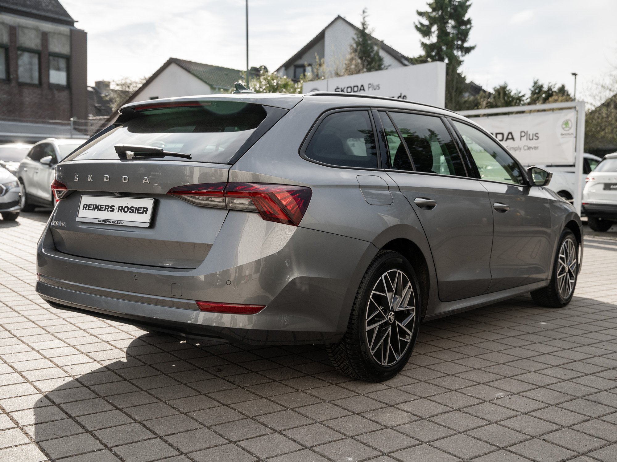Skoda - OCTAVIA C. CLEVER 2.0 TDI DSG Kam. Navi Virtual_24