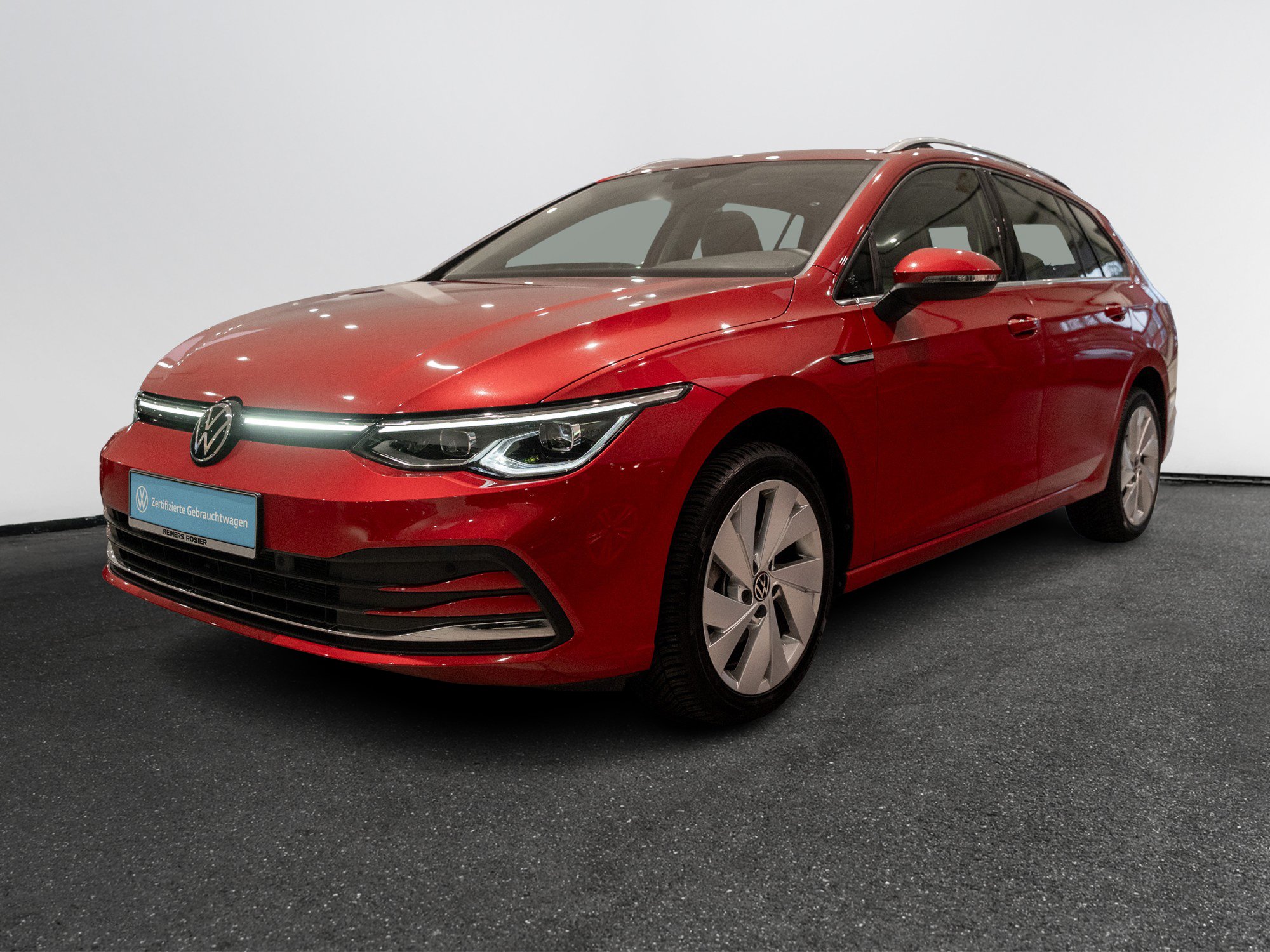 VW - Golf VIII Variant 1.5 eTSI  Mild hybrid Style_12