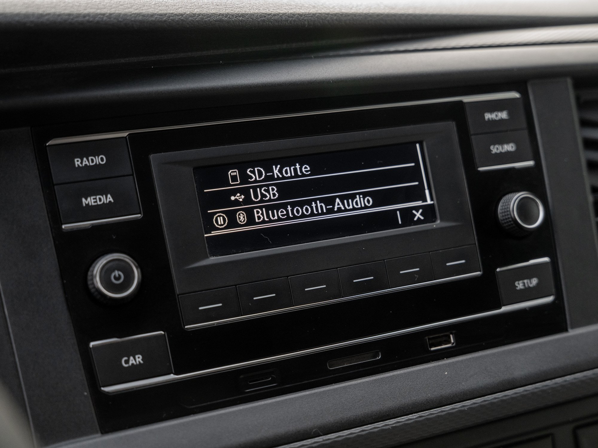 VW - T6.1 Transporter Kasten KR AHK PDC_2