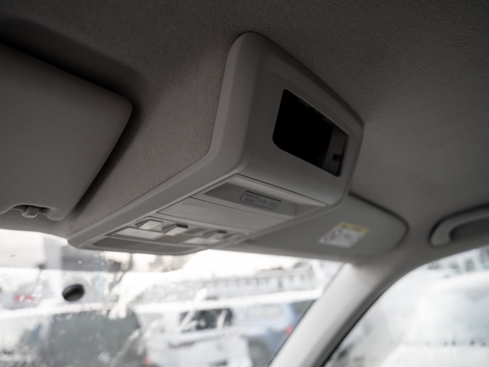 VW - T6.1 Transporter Kasten KR AHK PDC_7