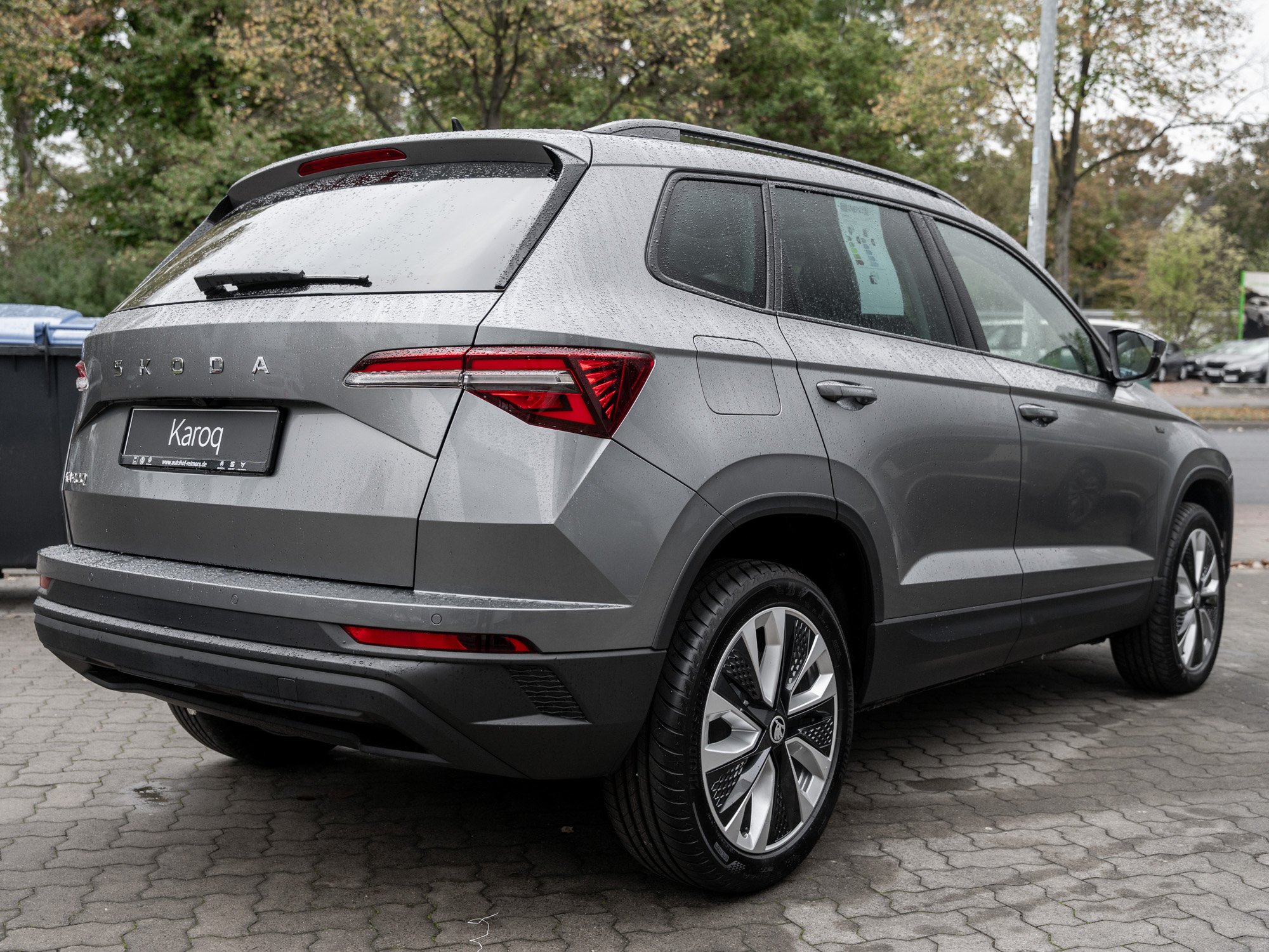 Skoda - Karoq Tour 2.0 TDI DSG ACC Pano SpurH LED AHK_25