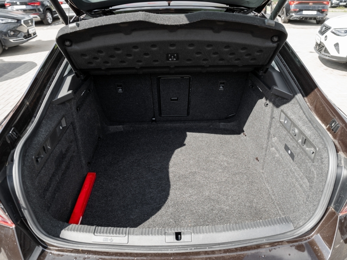 Skoda - SUPERB LIM. L&K 2.0 TDI DSG_18