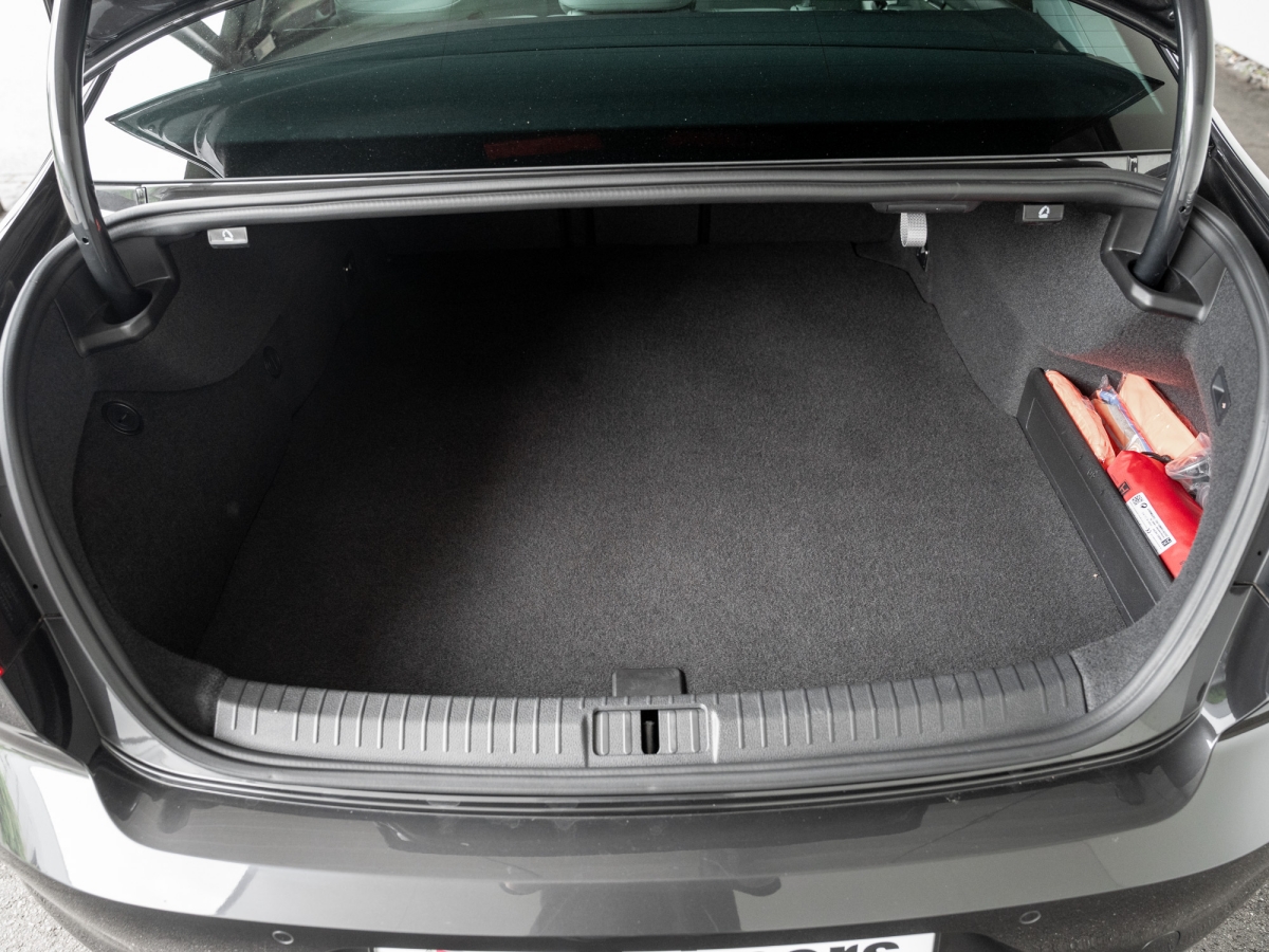 VW - Passat 1.4 TSI Hybrid GTE DSG_24