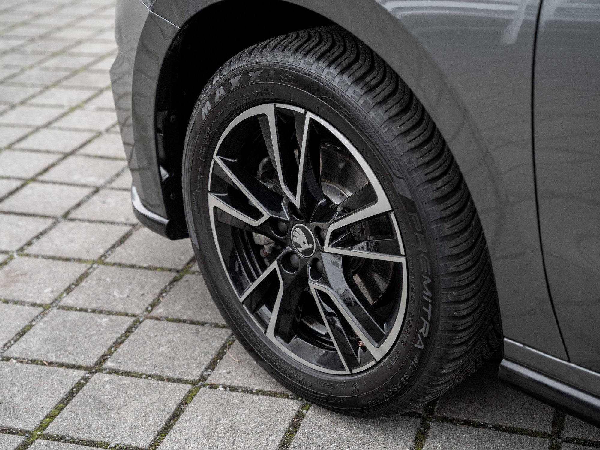 Skoda - FABIA MONTE CARLO 1.5 TSI DSG Kam. Navi Virtual_27