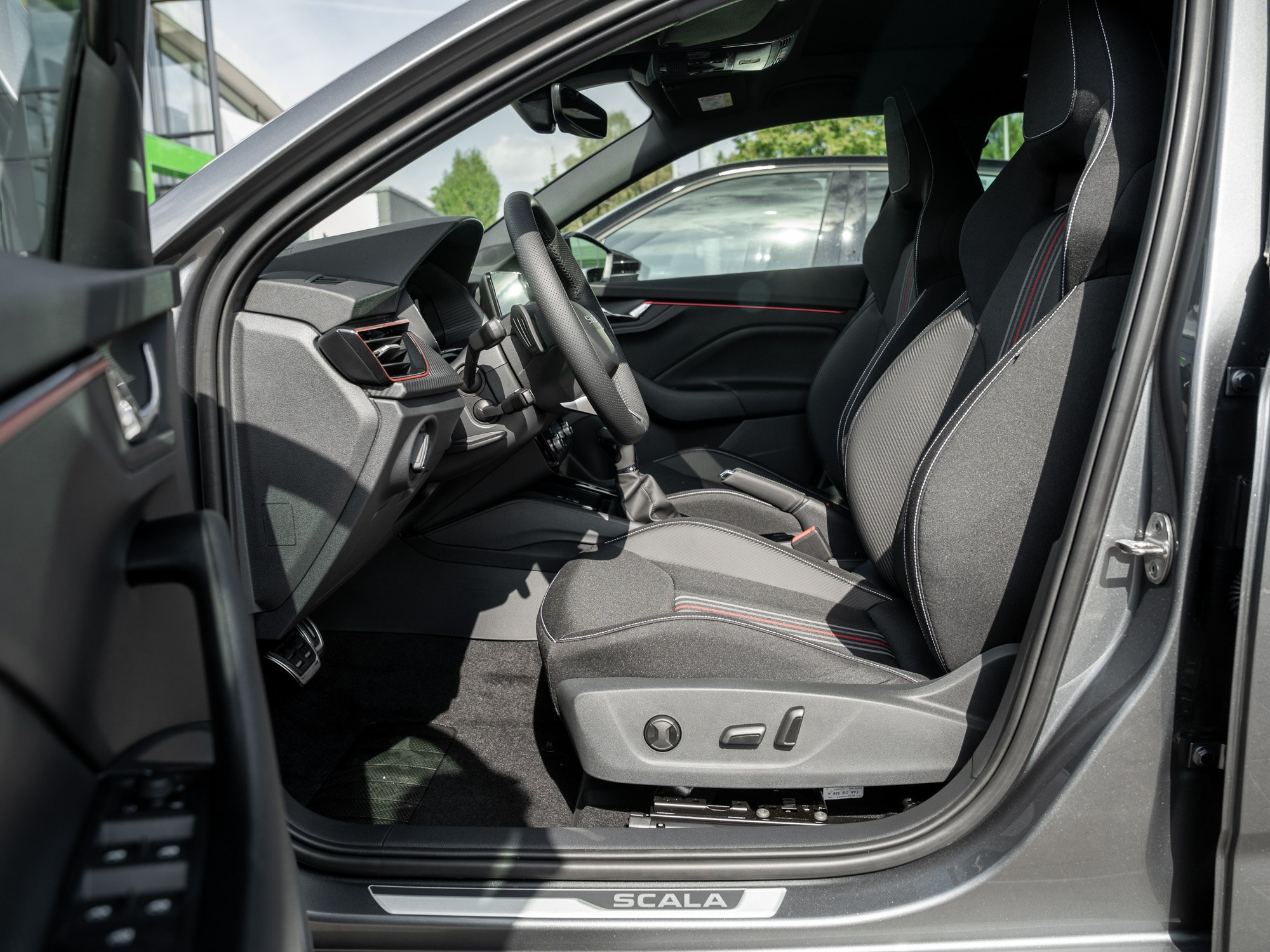 Skoda - Scala Monte Carlo 1.5 TSI DSG ACC Pano SpurH AHK_28