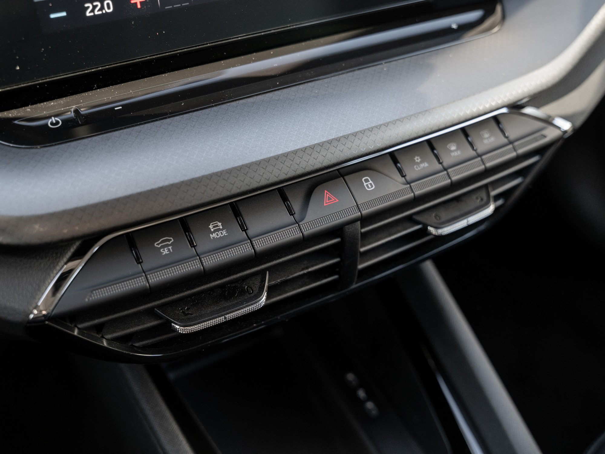 Skoda - OCTAVIA C. AMBITION IV 1.4 TSI DSG Navi Virtual_9