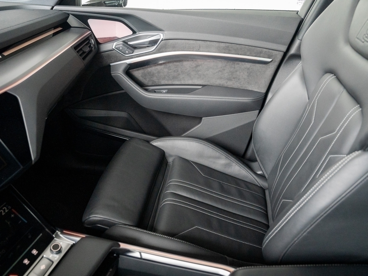 Audi - e-tron Sportback S line S line 50 quattro 230 kW_14 Audi - e-tron Sportback S line S line 50 quattro 230 kW_14