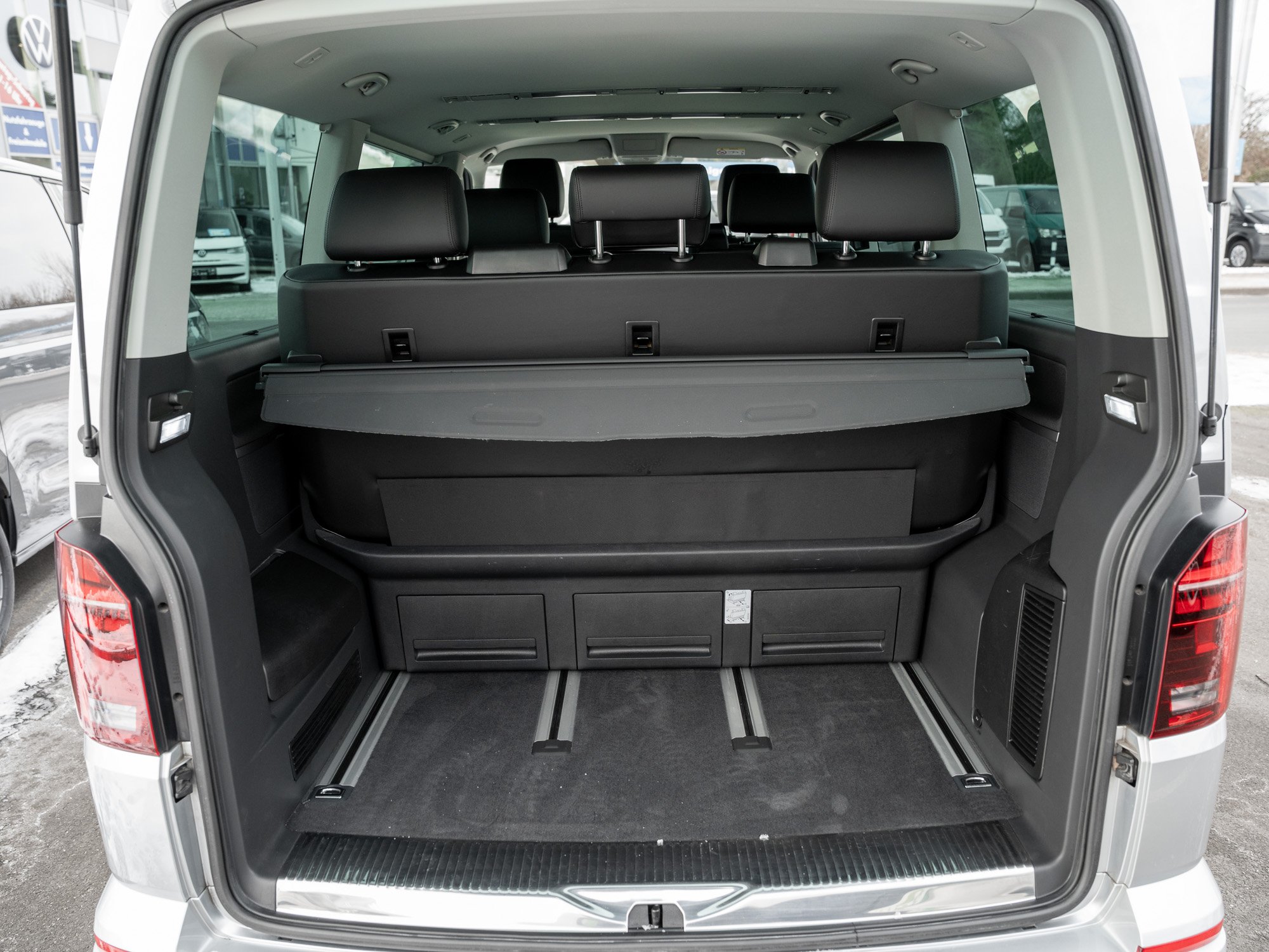 VW - T6.1 Multivan Comfortline   Comf.KR150 TDIAU7 LM_16