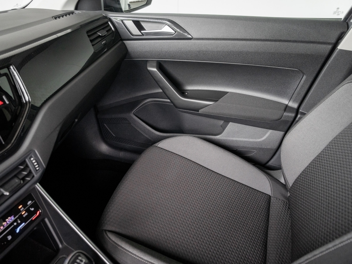 VW - Polo Life 1.0 TSI 70 kW 5-Gang ACC LM KlimaA_14