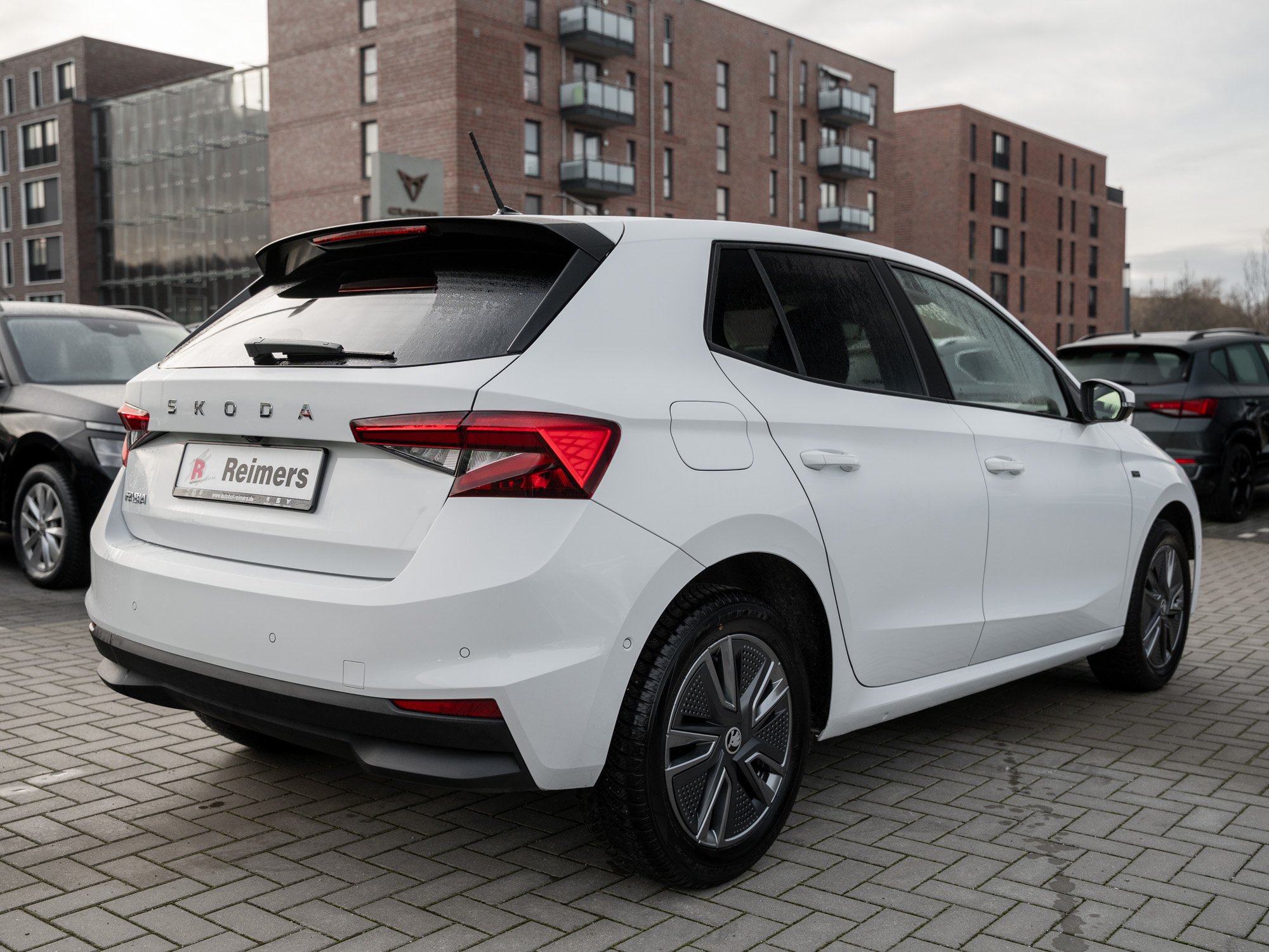 Skoda - FABIA TOUR 1.0 TSI DSG Kam. Navi Virtual ACC LED_22