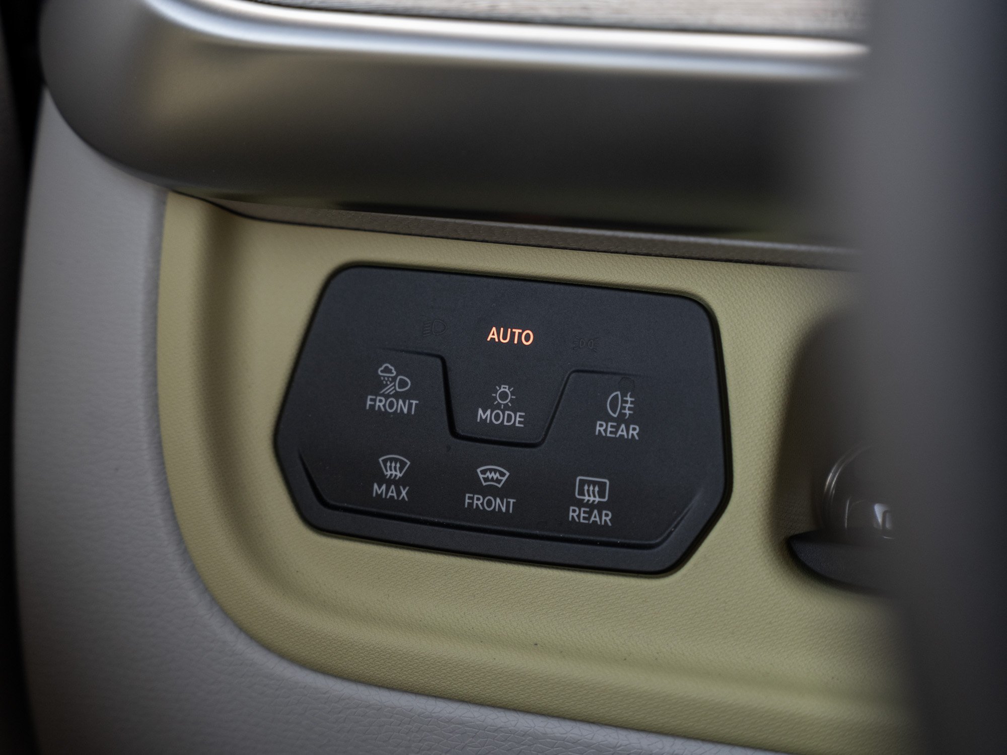 VW - ID. Buzz Pro LED+KLIMA+NAVI+AHK+ACC+APP+21_18