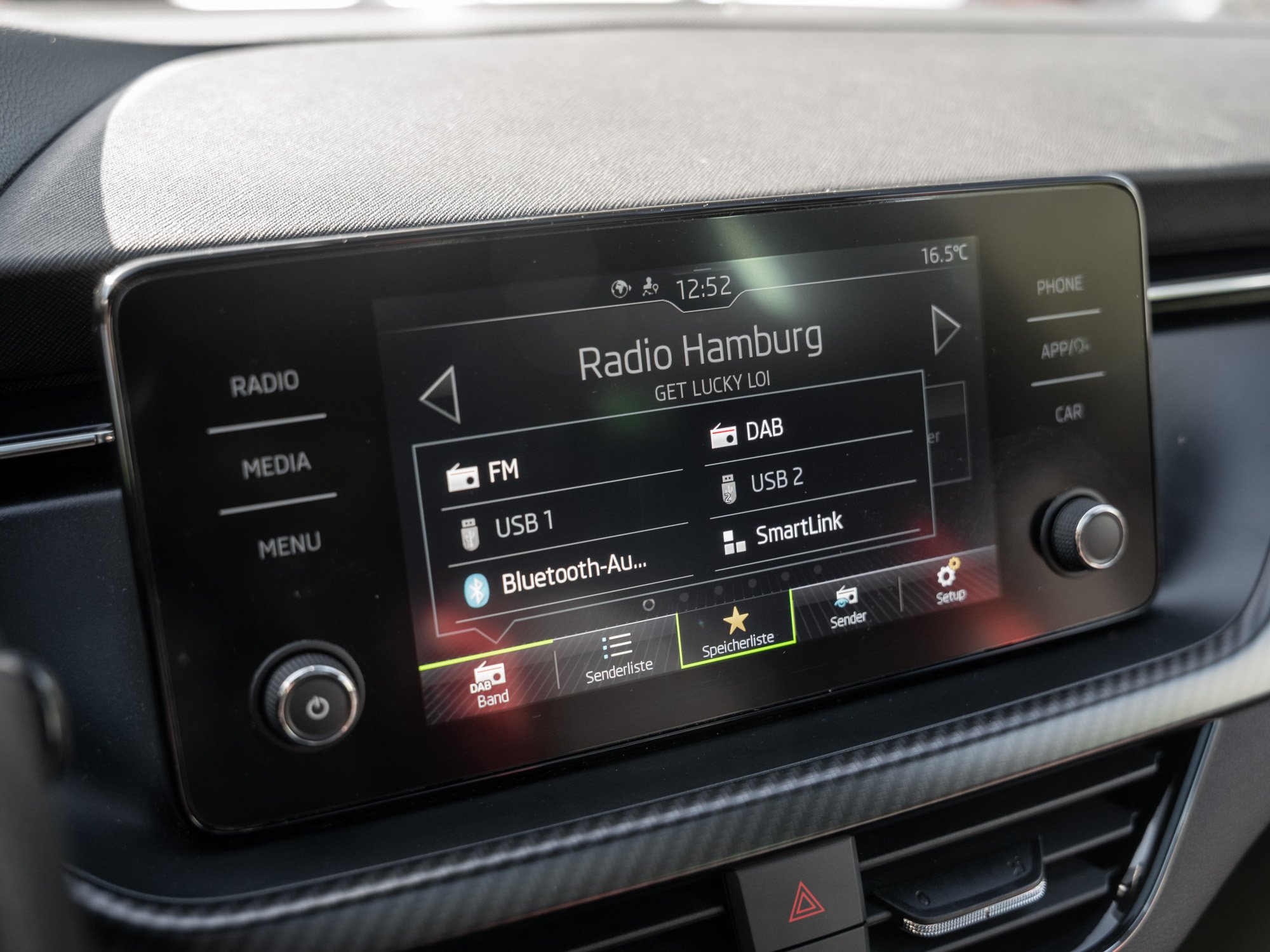 Skoda - SCALA MONTE CARLO 1.0 TSI 5-GANG Pano Pano LED_4