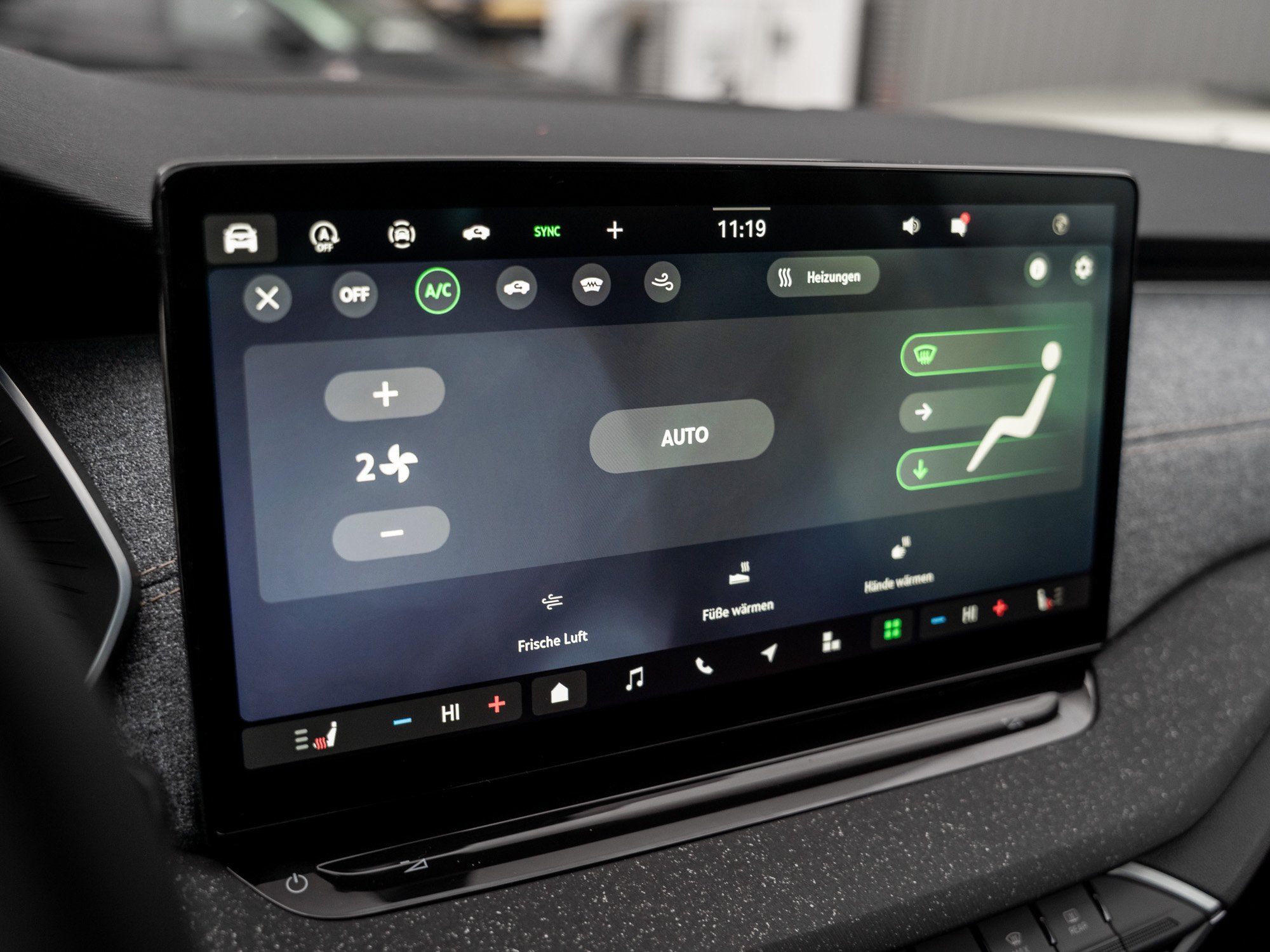 Skoda - Octavia Combi Balance 1.5 TSI mHEV AHK Navi_11