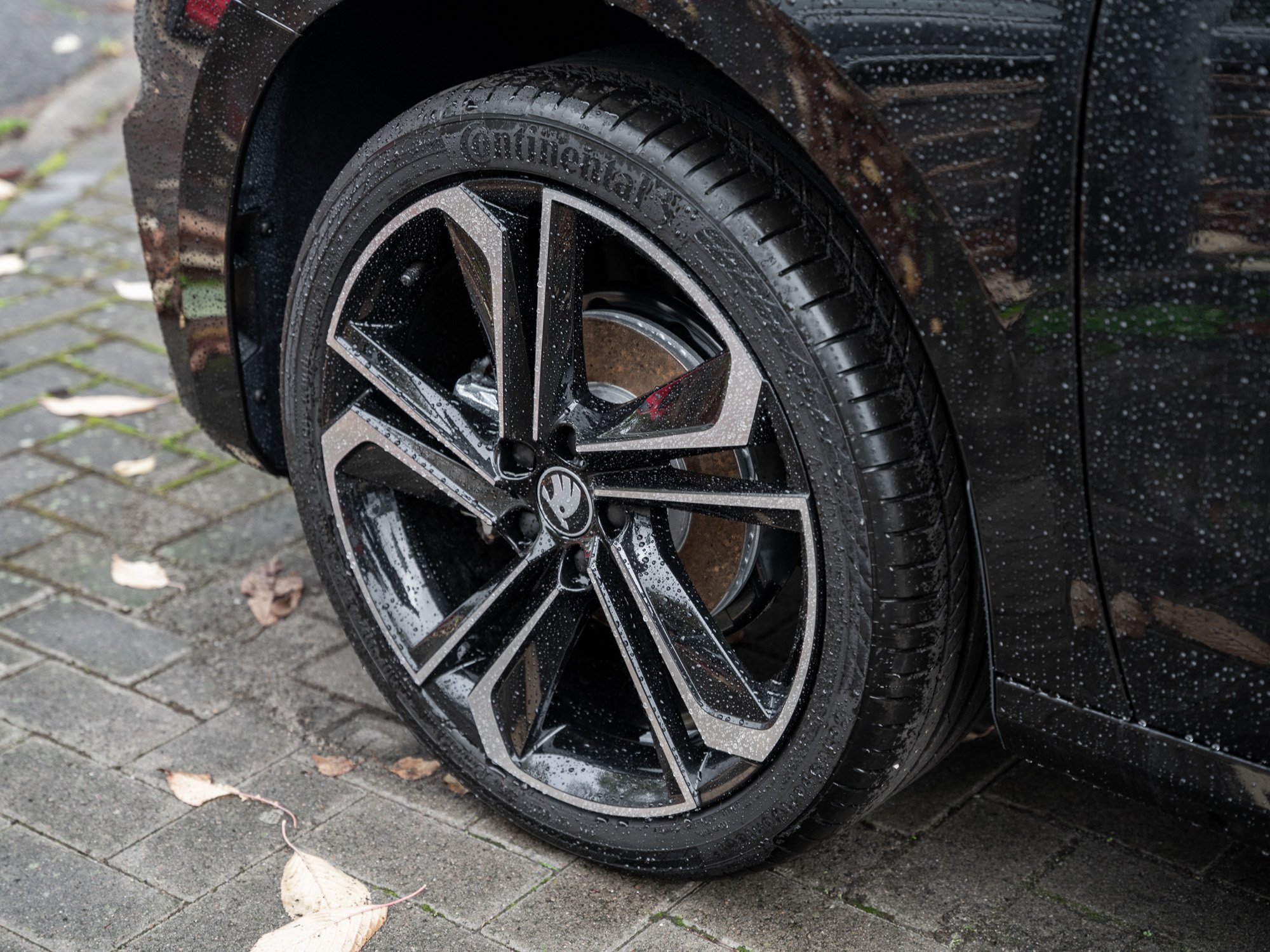 Skoda - Fabia Tour 1.0 TSI Kam. Navi Virtual ACC KeyLess_24