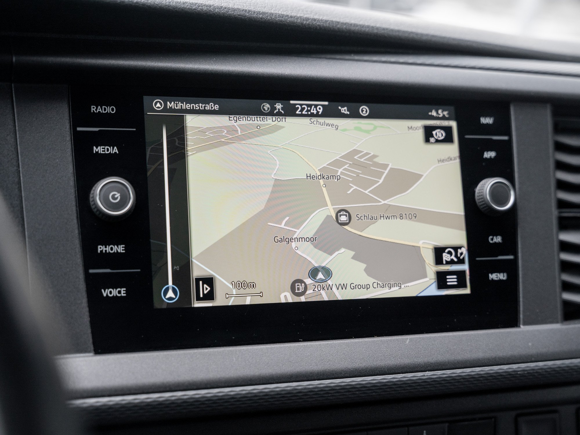 VW - T6.1 Transporter Plus Trendline KR DSG+6-SITZER_3