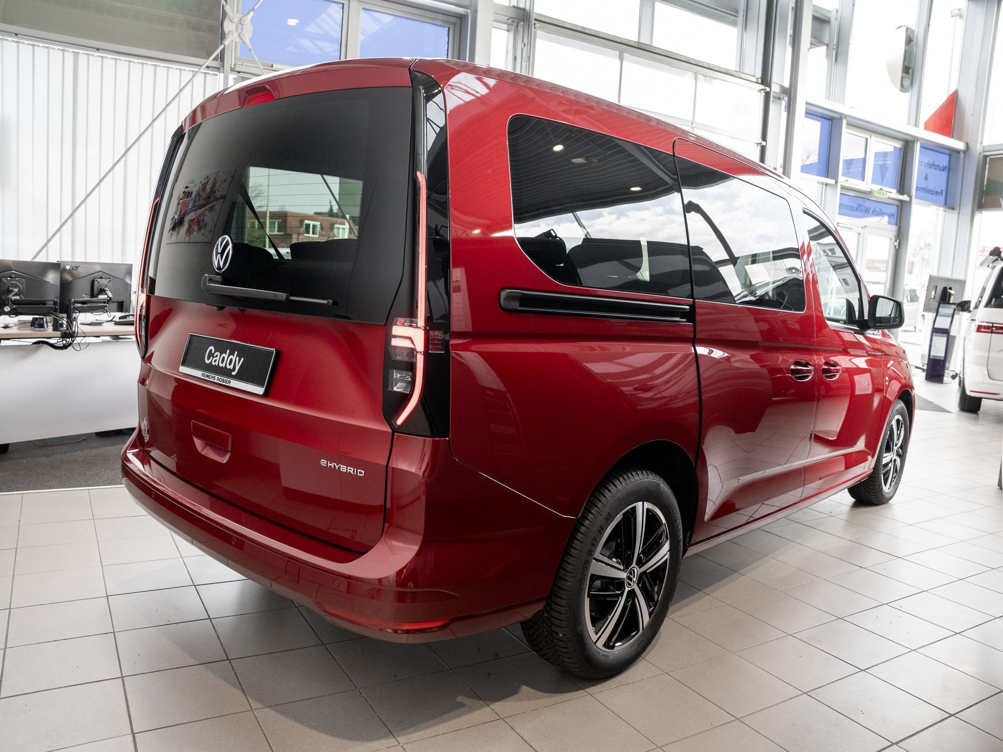 VW - Caddy 1.5 TSI Life Maxi NaviPro Kam. Navi ACC LM_23
