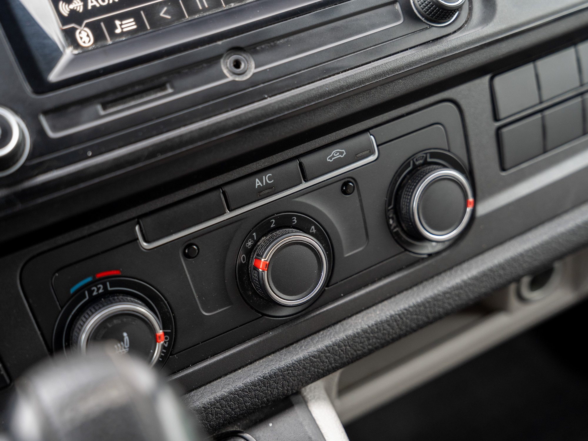 VW - Crafter 35 Kasten MR DSG+4MOTION+NAVI+AHK+KLIMA_4