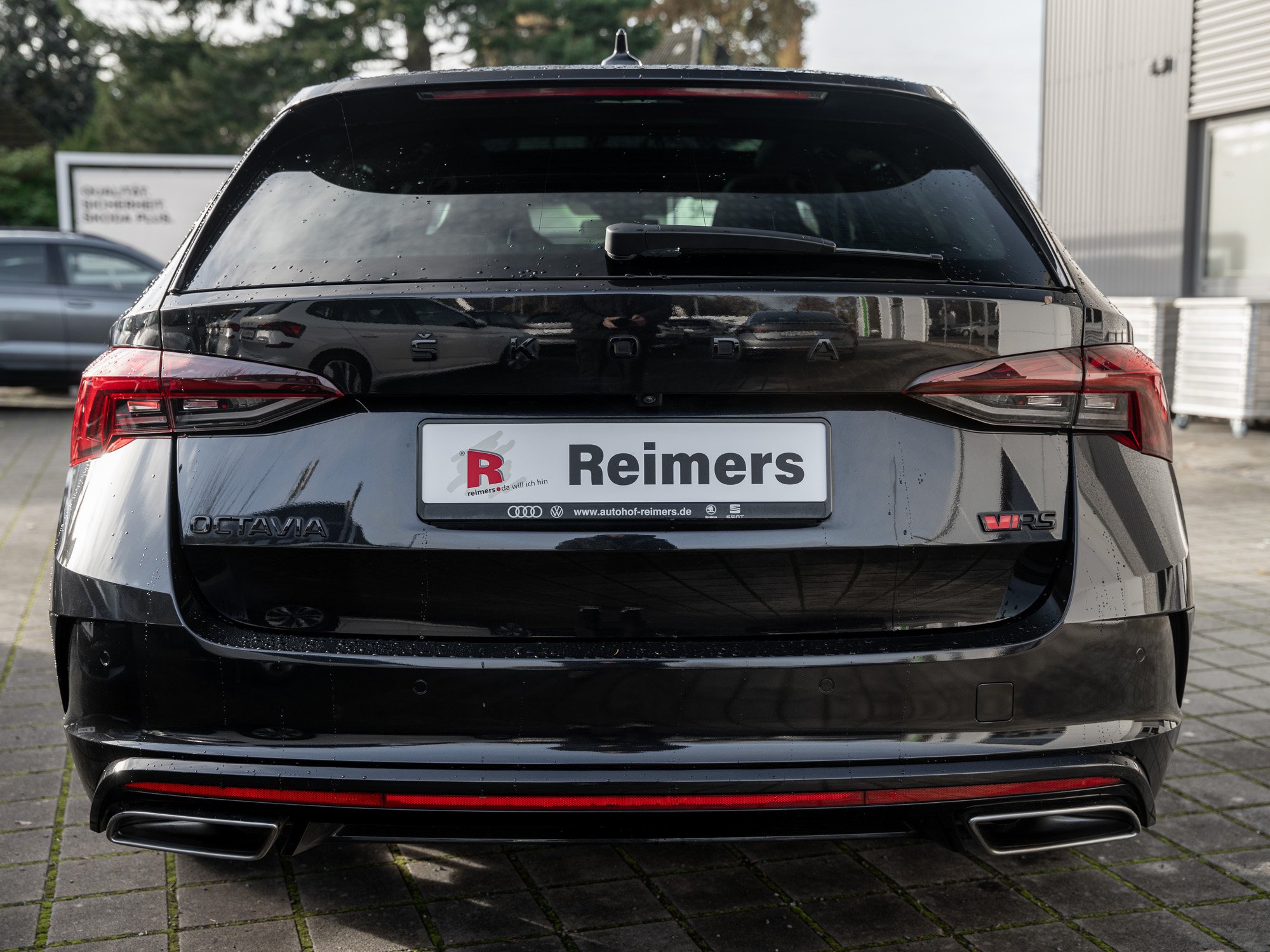 Skoda - OCTAVIA C. RS 2.0 TSI DSG DCC AHK Kam. Navi Pano_26