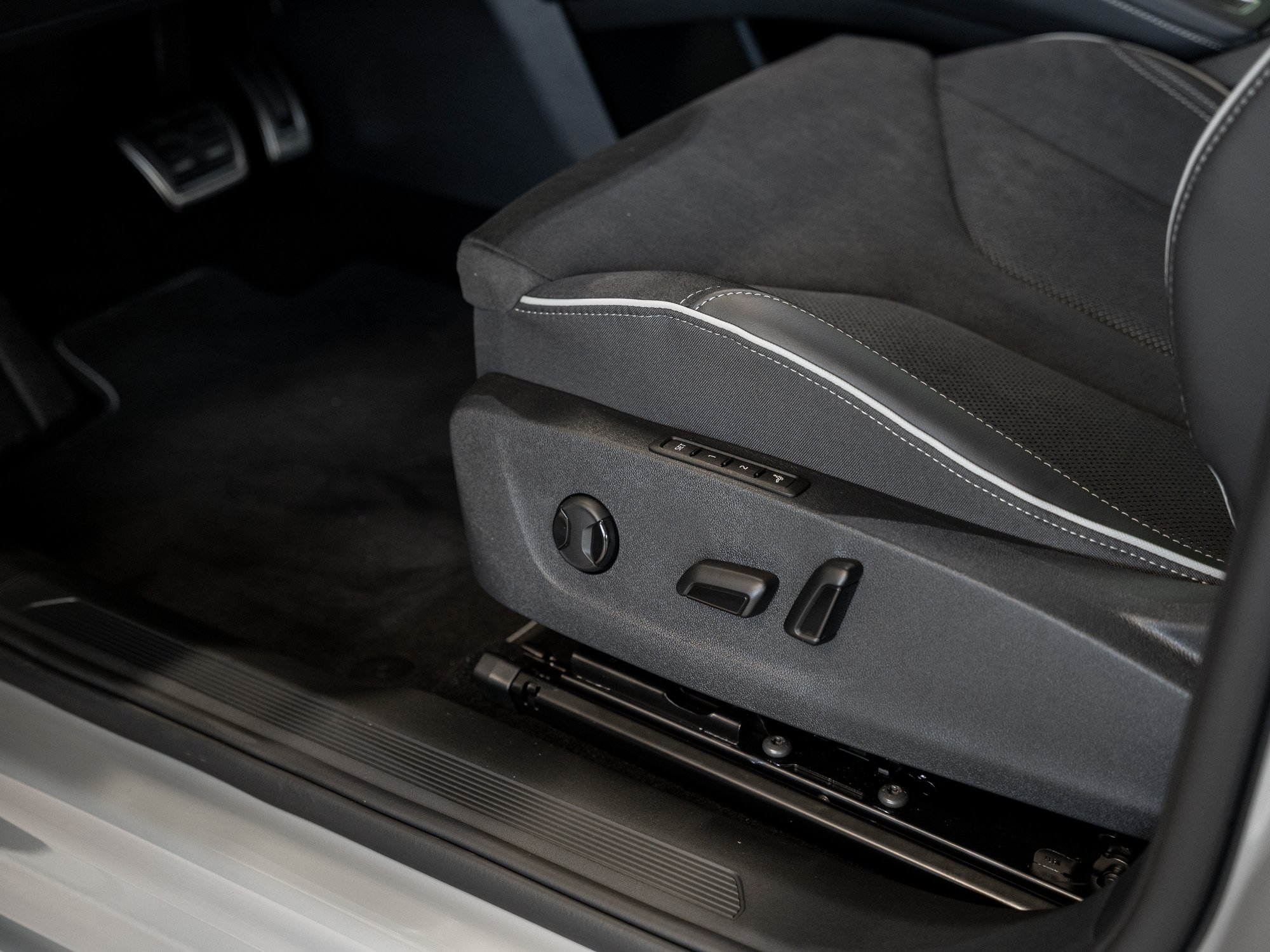 Skoda - Elroq 85 Sportline DCC Kam. Navi Sportp. Virtual_21