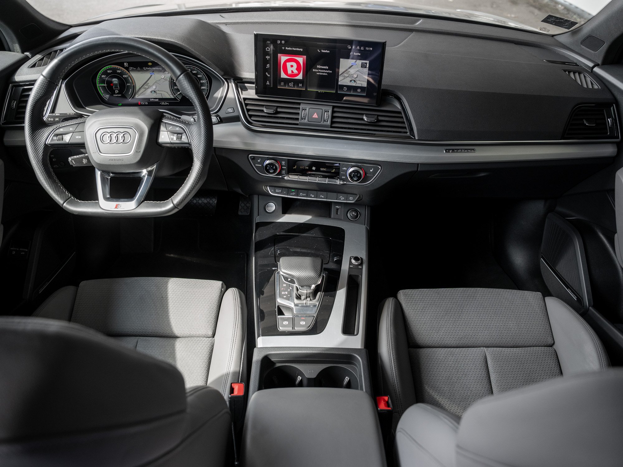 Audi - Q5 55 2.0 TFSI e quattro S line 55 TFSI e quattro S line_2