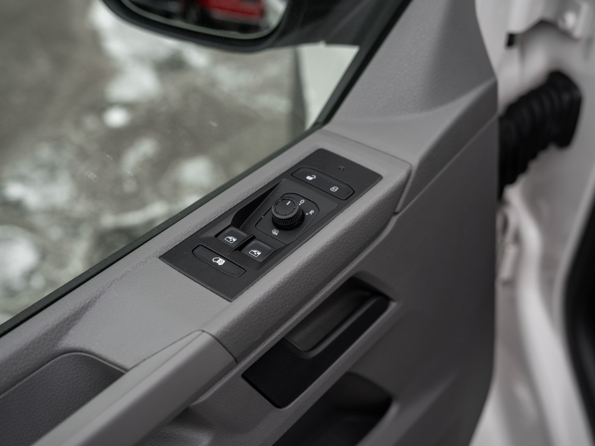 VW - T6.1 Transporter Kasten KR DSG+LED+NAVI+AHK+RFK+SCHEIBEN_13