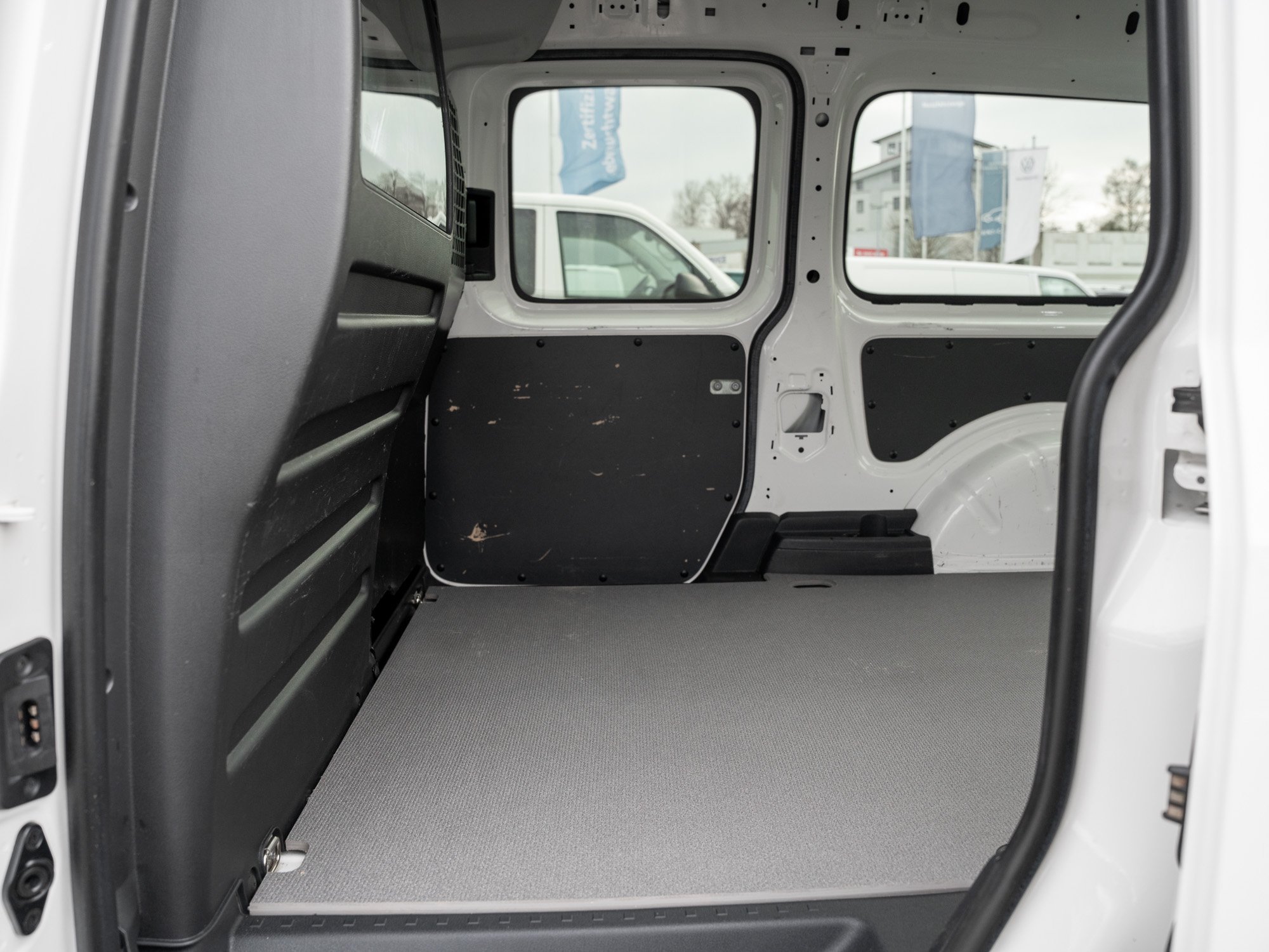 VW - Caddy Maxi Kasten DSG+KLIMA+FLEXSITZ+GRA+LANEASS_22