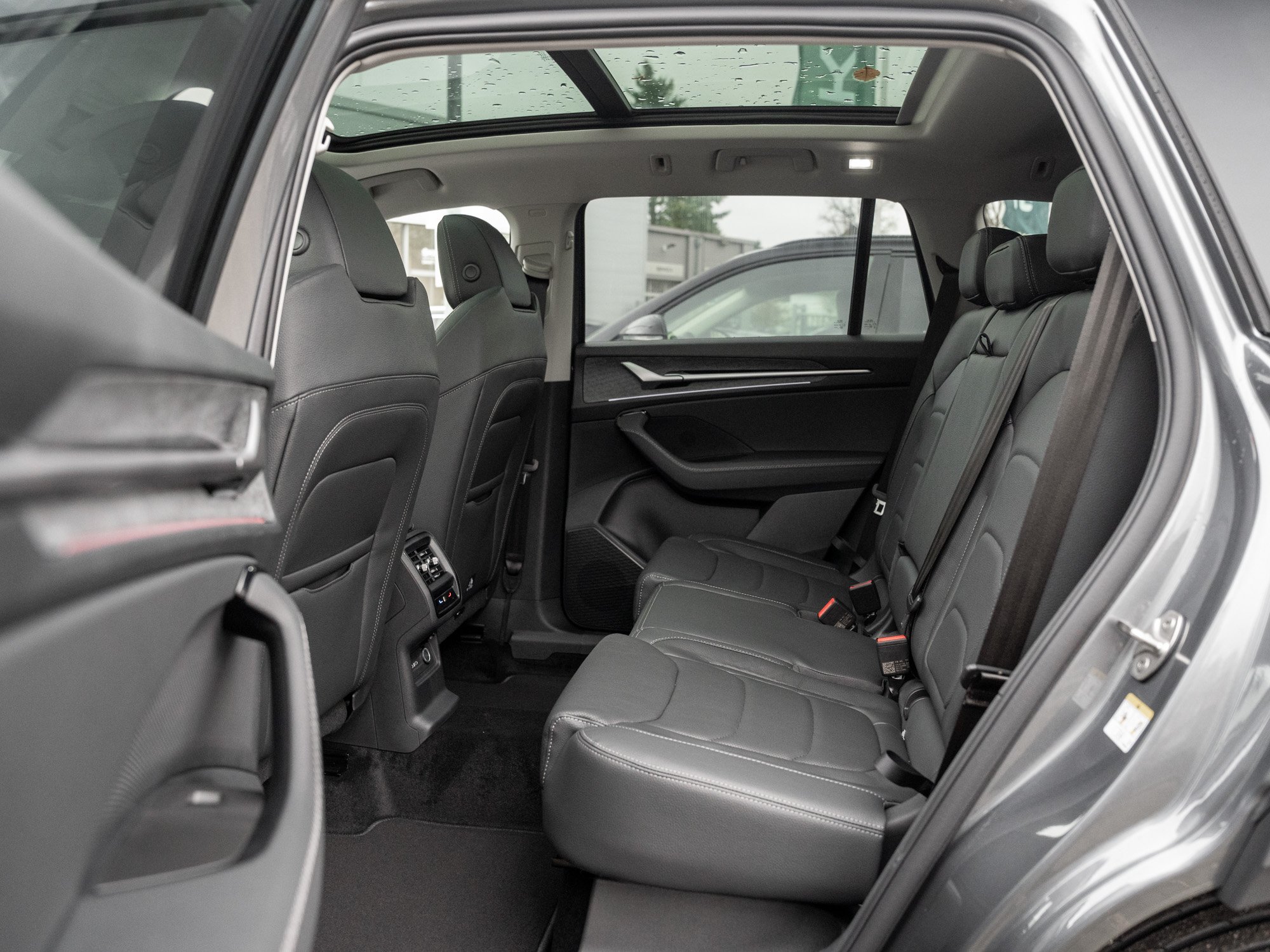 Skoda - Kodiaq Selection 2.0 TDI DCC AHK Leder Navi LM_29