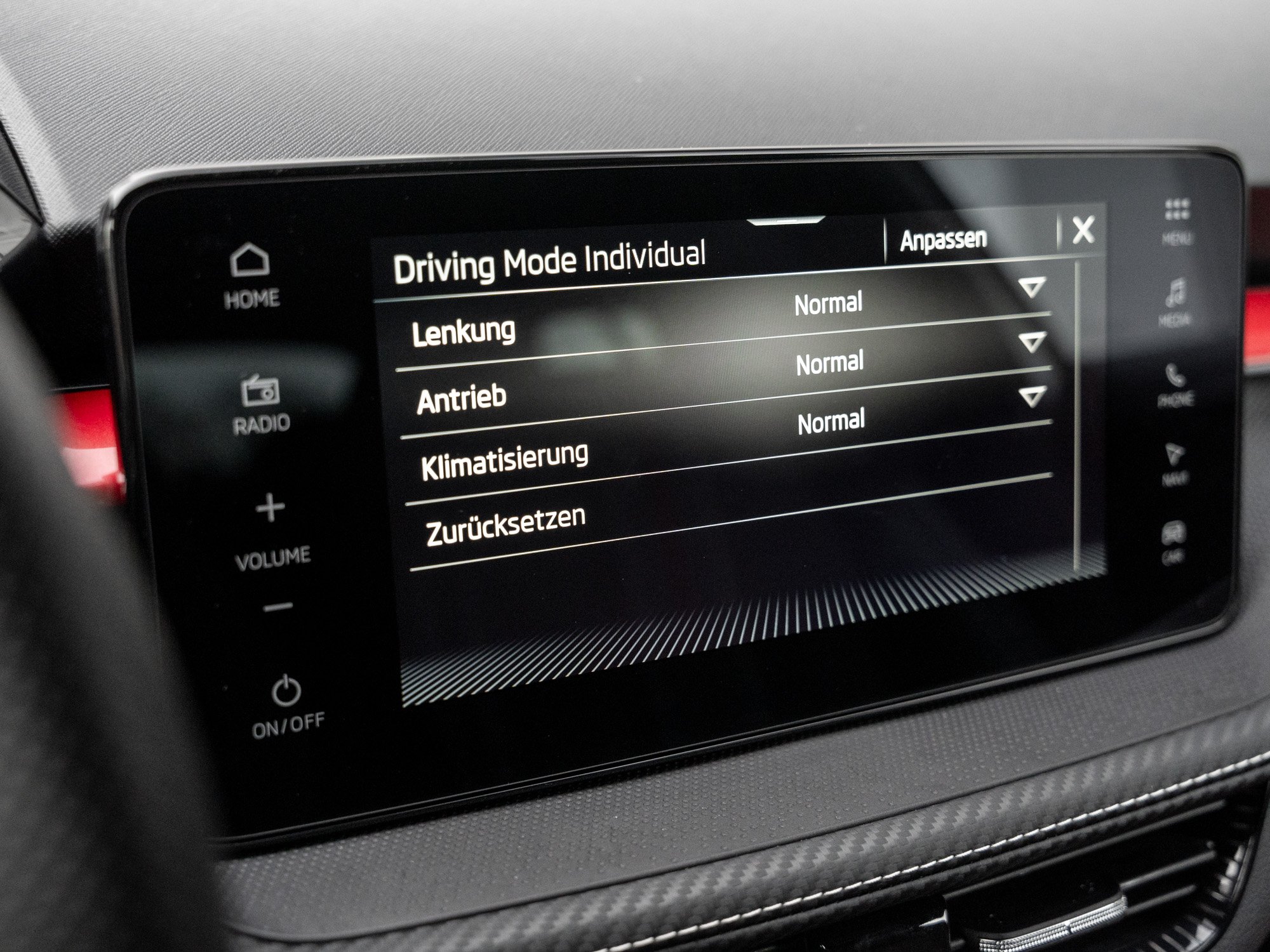 Skoda - FABIA MONTE CARLO 1.5 TSI DSG Kam. Navi Virtual_8