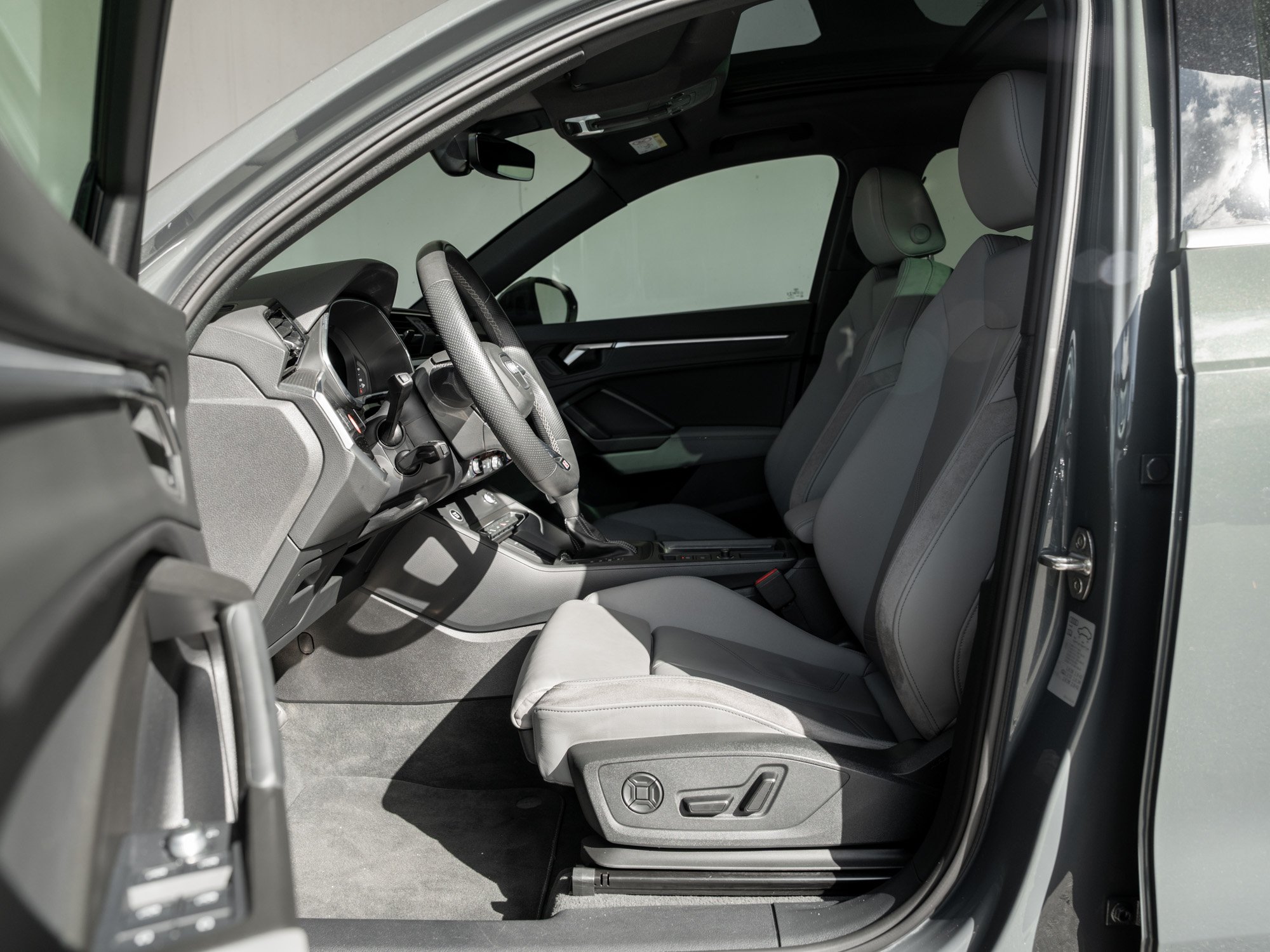 Audi - Q3 45 eTFSI AHK Kam. Navi Pano Sportp. Virtual_27