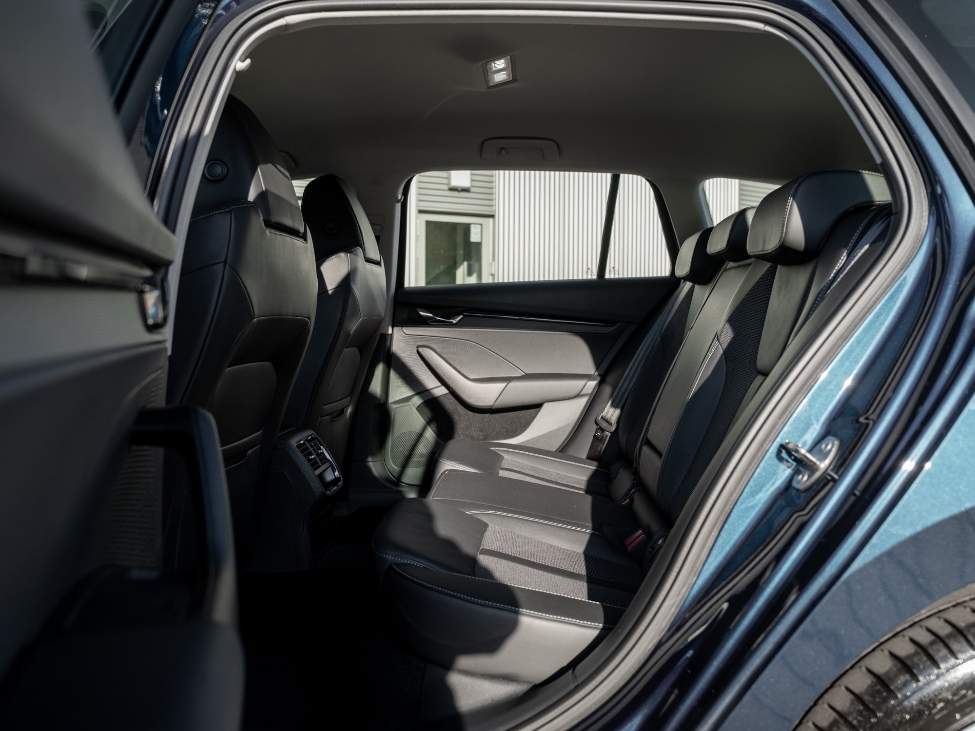 Skoda - OCTAVIA C. AMBITION IV 1.4 TSI DSG Navi Virtual_27