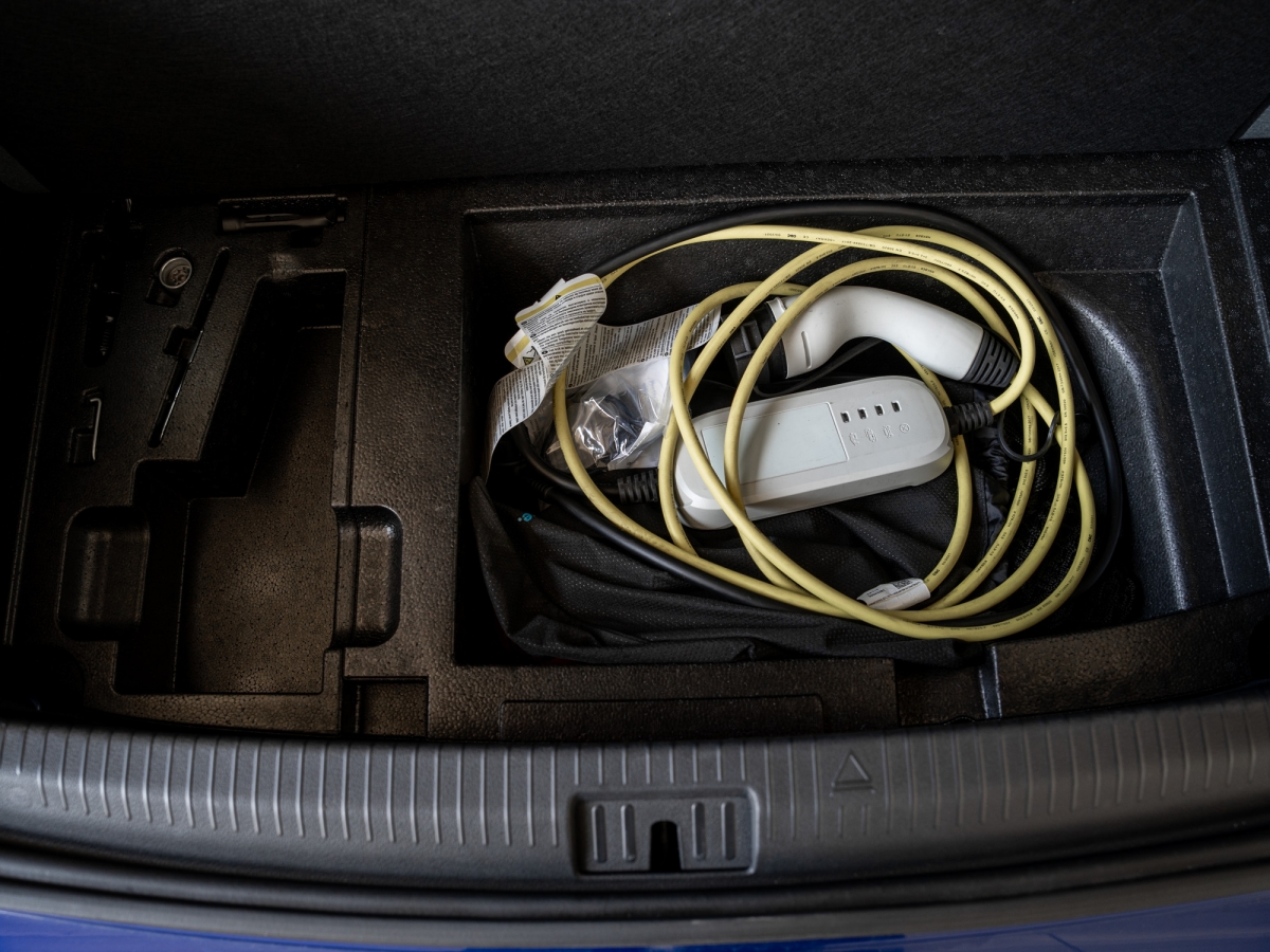 VW - Arteon 1.4 TSI DSG e-Hybrid R-Line DCC AHK Standheizung_24