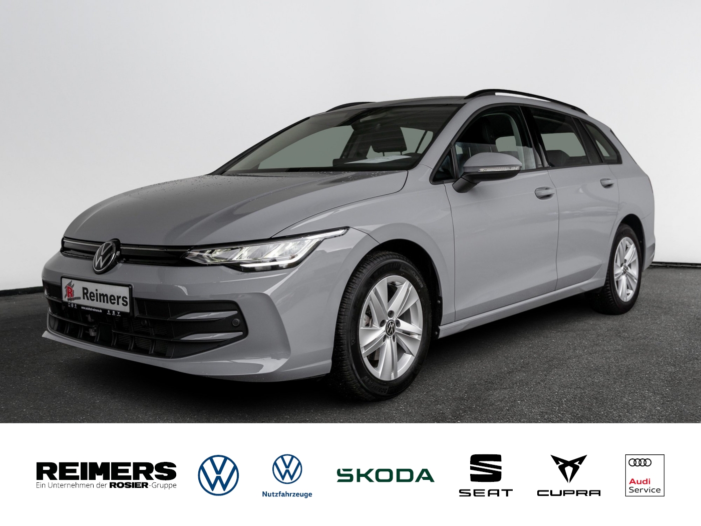 VW - Golf VIII 1.5 eTSI Life DSG ACC_1