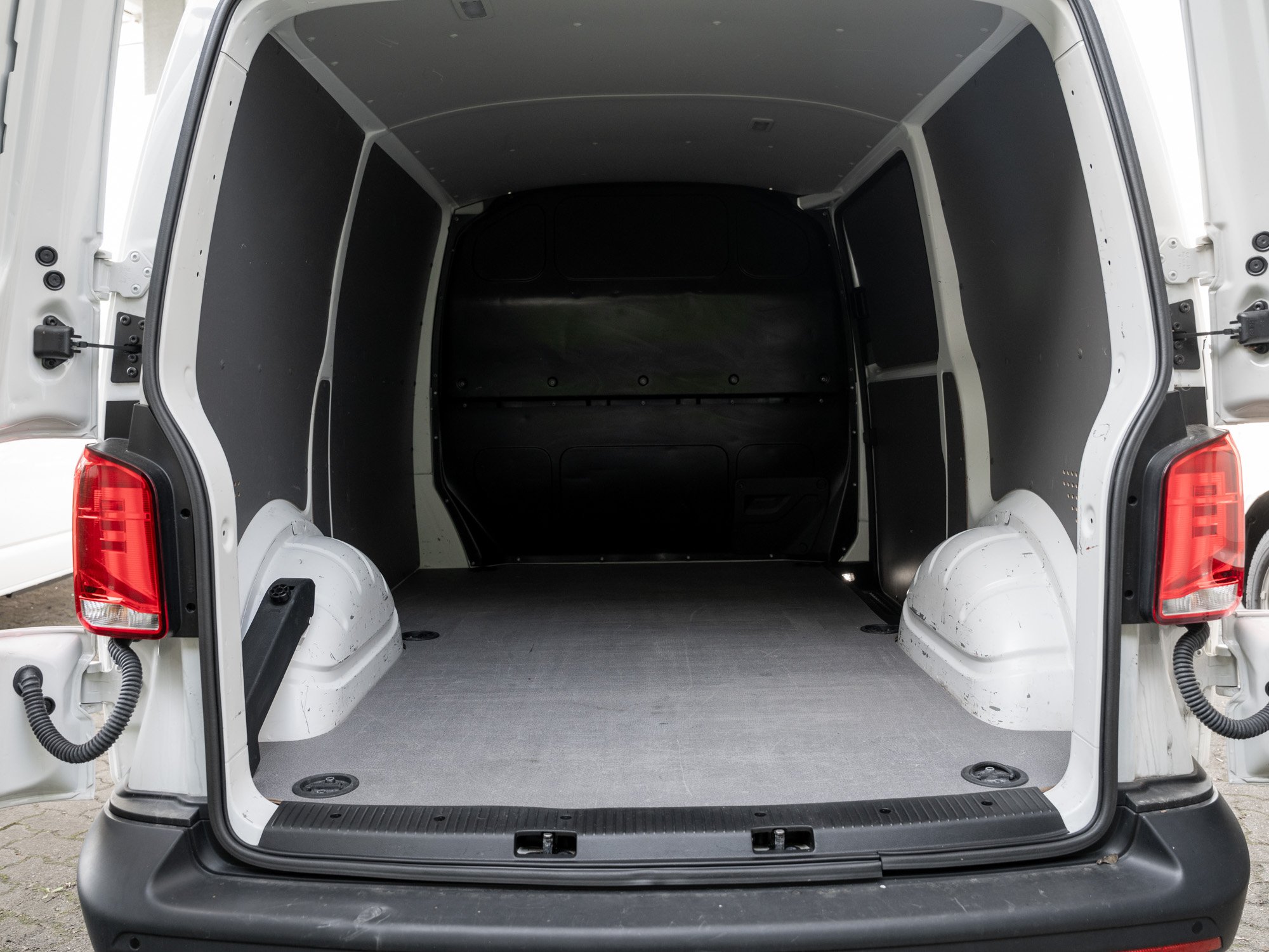 VW - T6.1 Kasten KR 2.0TDI AHK+KLIMA+PDC+HECKFL AHK_16