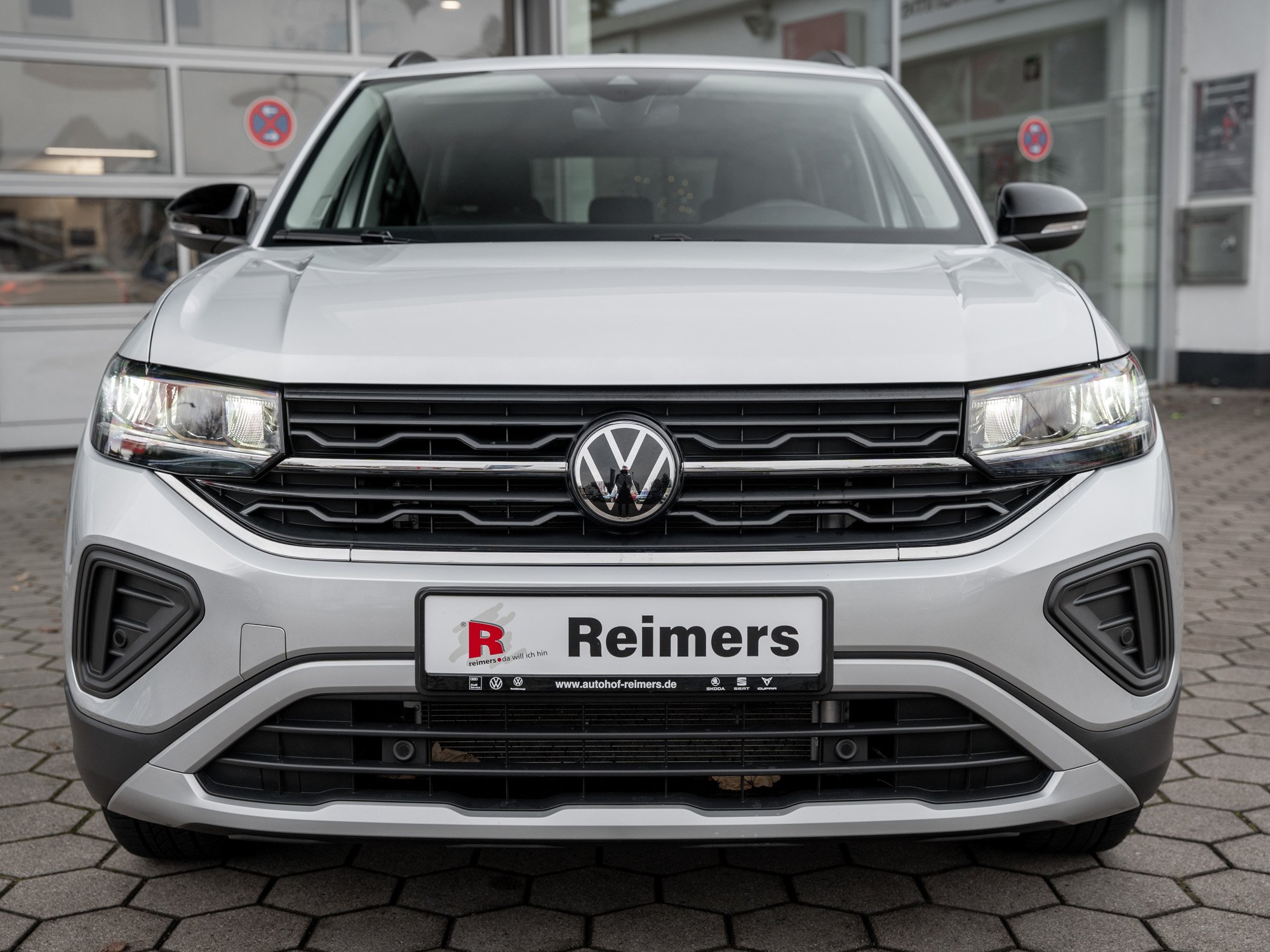 VW - T-Cross 1.0 TSI GOAL AHK Virtual ACC DynLicht LM_23