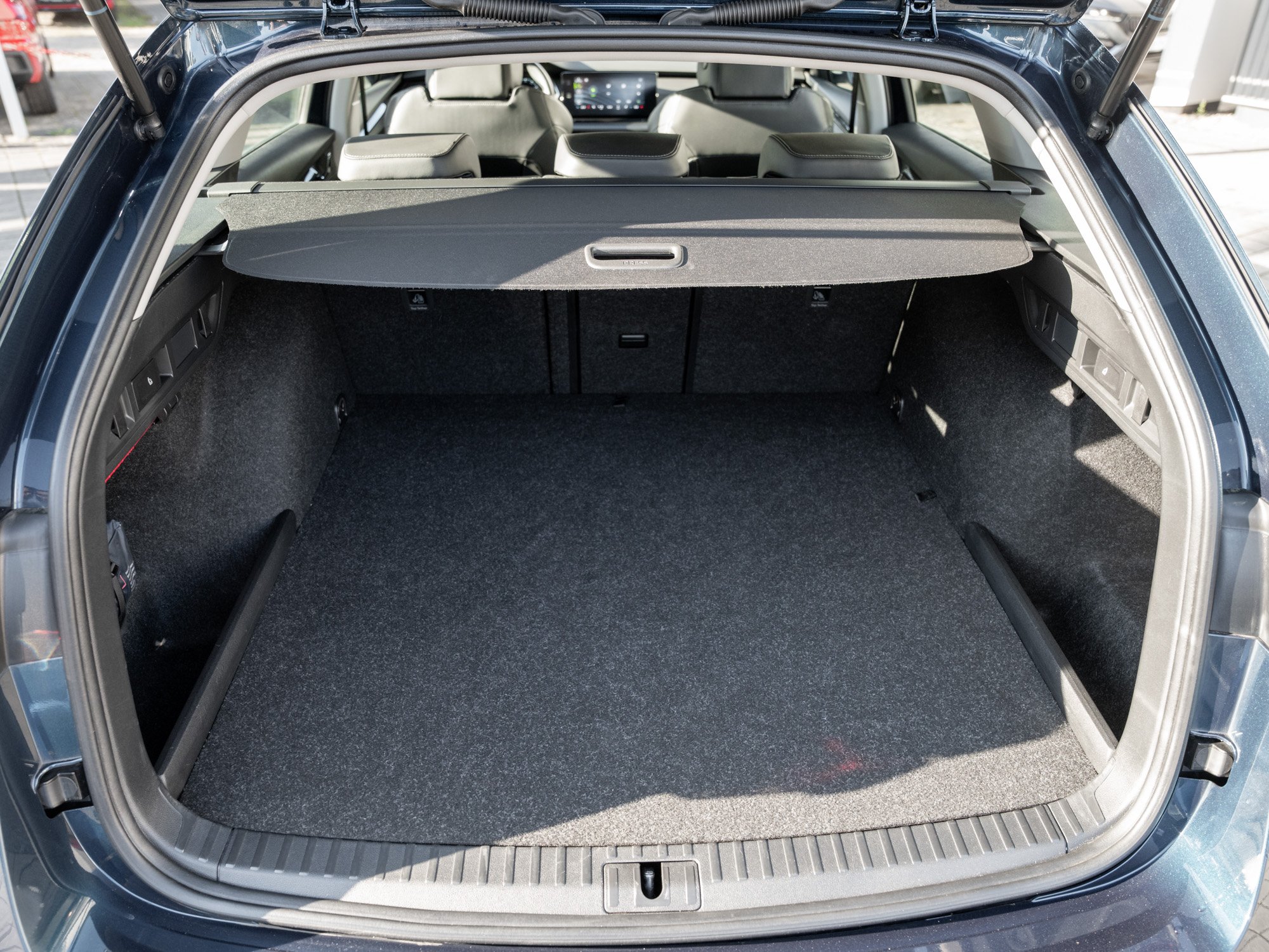 Skoda - OCTAVIA C. AMBITION IV 1.4 TSI DSG Navi Virtual_20
