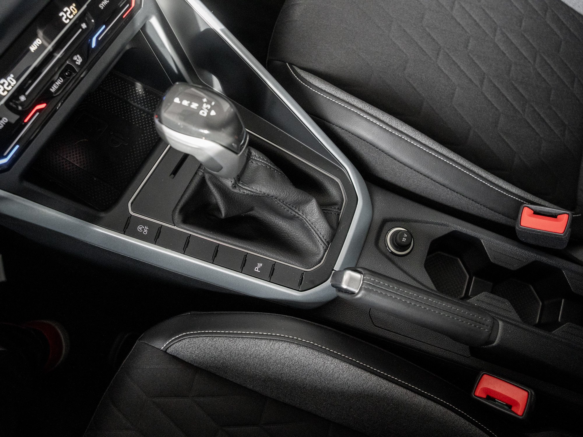 VW - Taigo Life 1.5 l TSI OPF Goal SHZ ACC GJ-Reifen_10