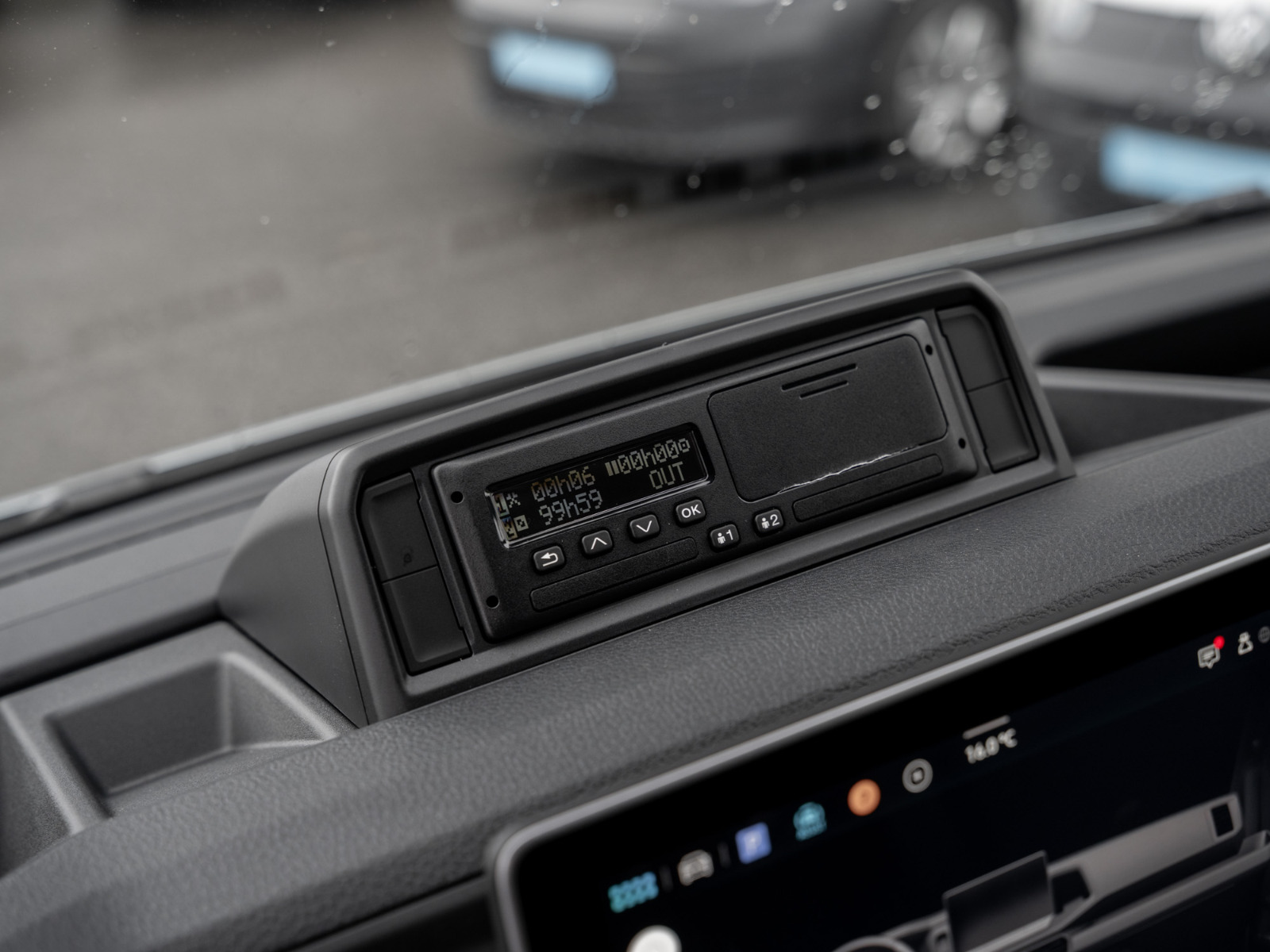 VW - Crafter 35 Kasten MR DSG+4MOTION+NAVI+AHK+KLIMA_8