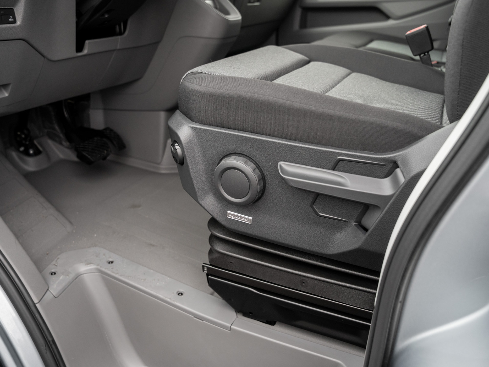 VW - Crafter 35 Kasten MR DSG+4MOTION+NAVI+AHK+KLIMA_17