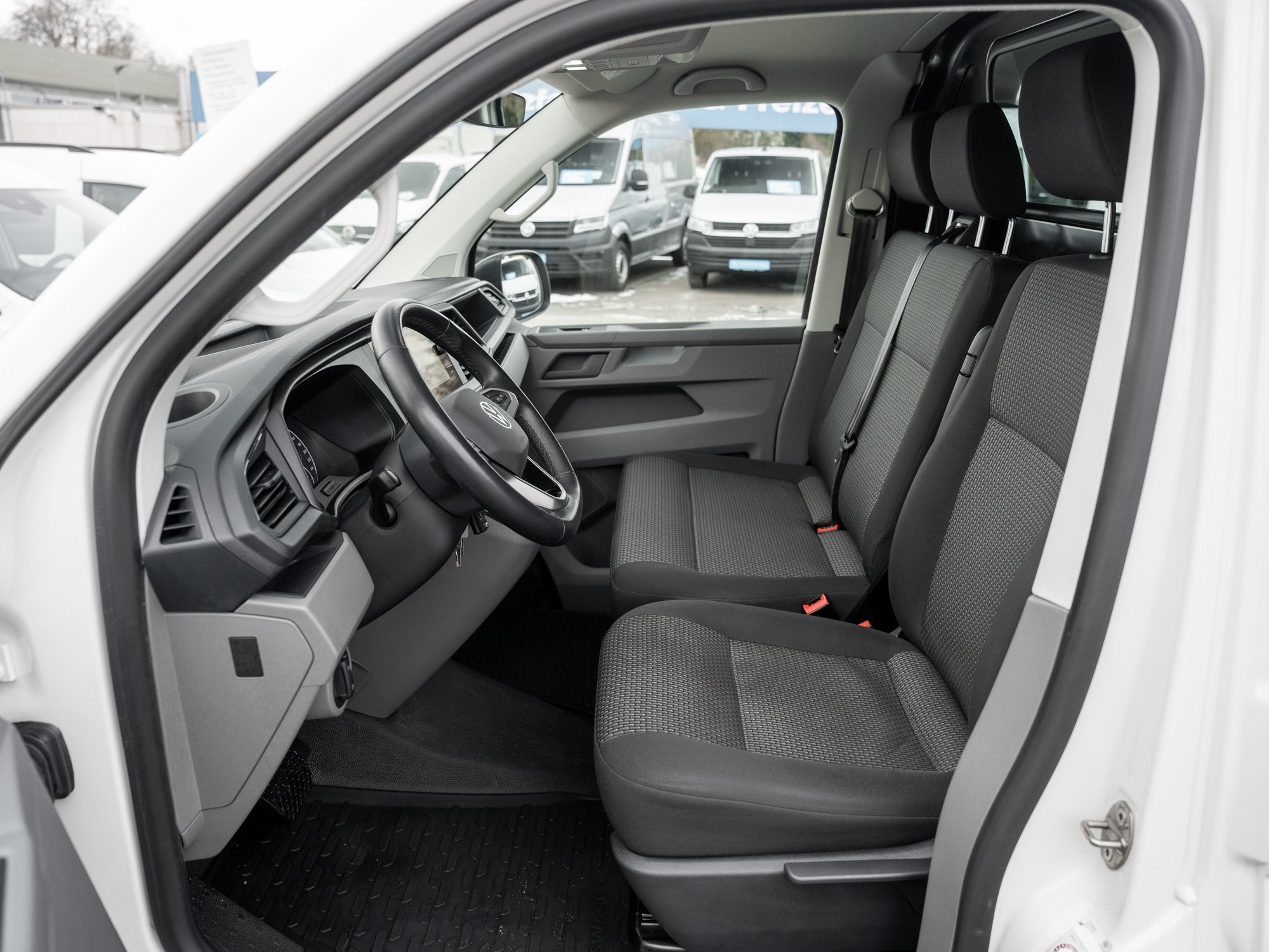 VW - T6.1 Transporter Kasten KR DSG+LED+NAVI+AHK+RFK+SCHEIBEN_20