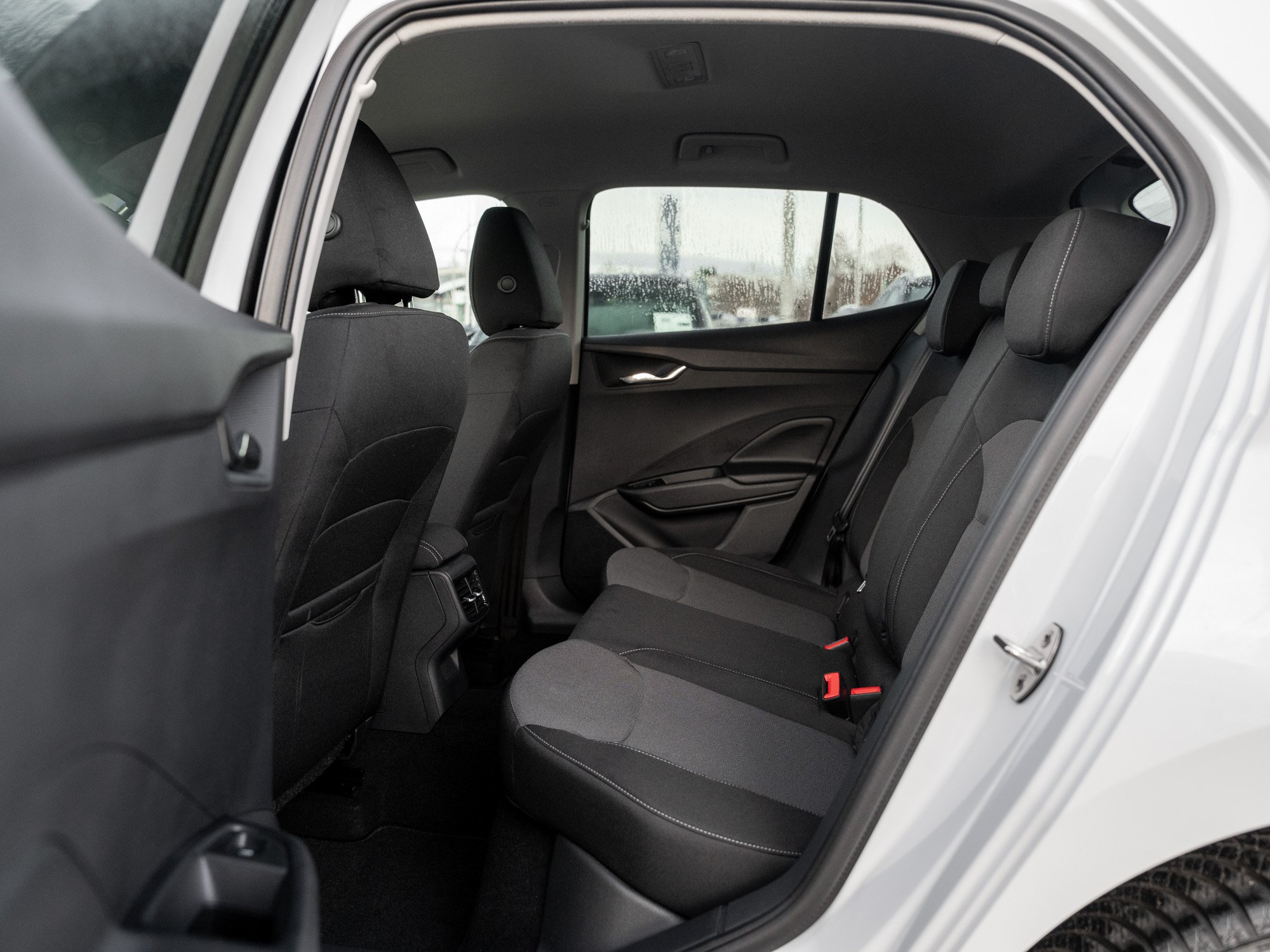 Skoda - FABIA TOUR 1.0 TSI DSG Kam. Navi Virtual ACC LED_26