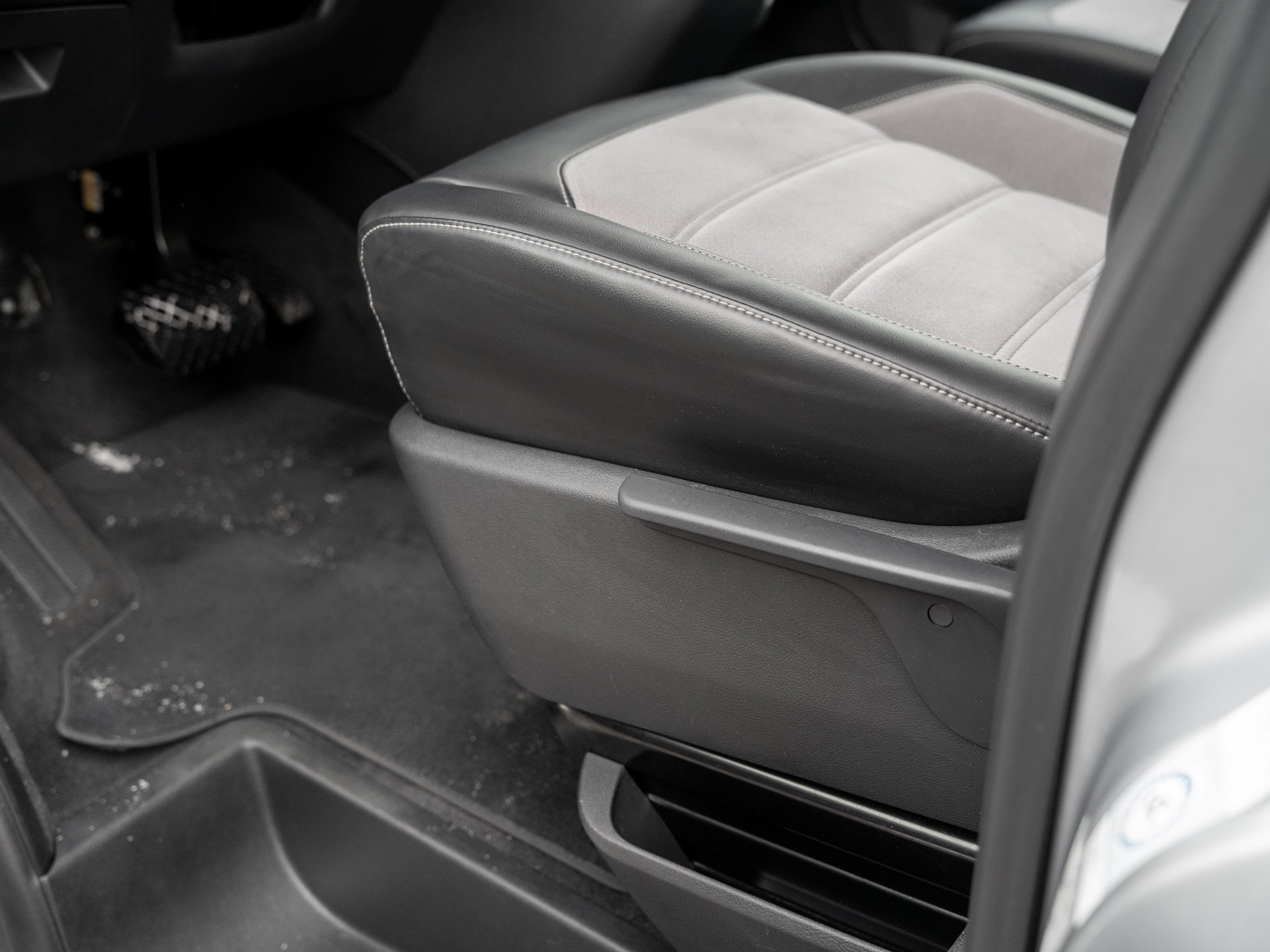 VW - T6.1 Multivan Comfortline   Comf.KR150 TDIAU7 LM_15